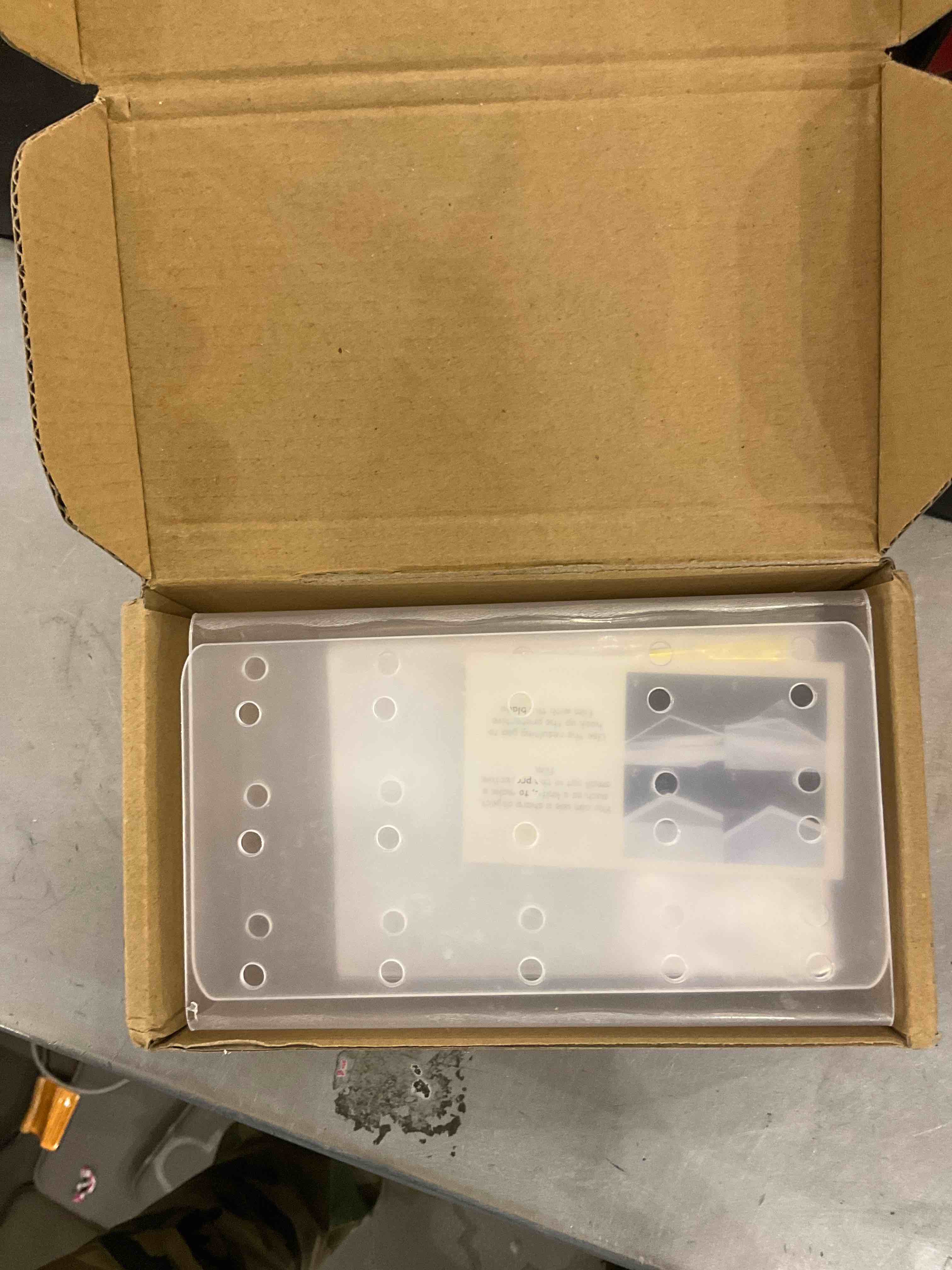 https://s3.amazonaws.com/lotting-images-prod/bidfta/EXS00620514_1695045777827.jpeg