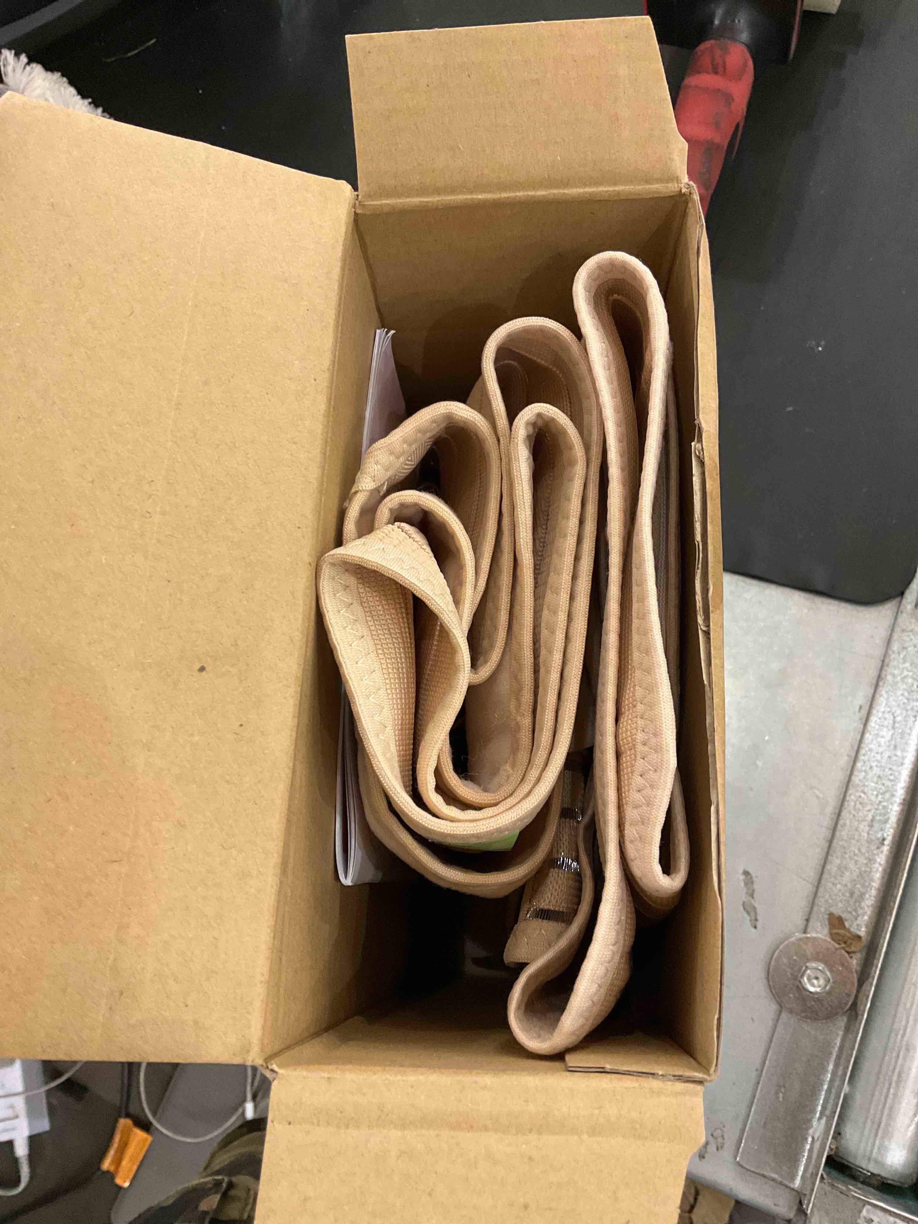 https://s3.amazonaws.com/lotting-images-prod/bidfta/EXS00620585_1695052277099.jpeg