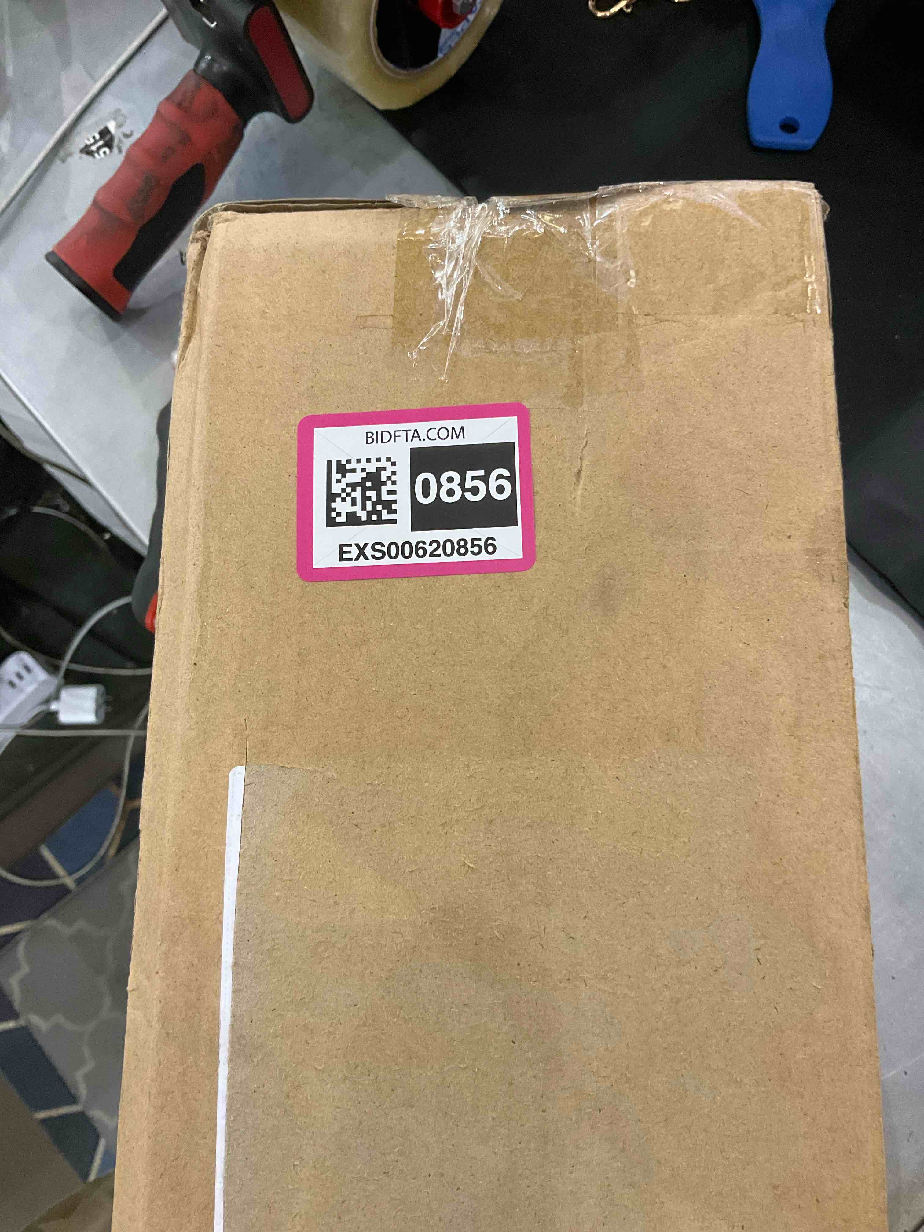 https://s3.amazonaws.com/lotting-images-prod/bidfta/EXS00620856_1695304378562.jpeg