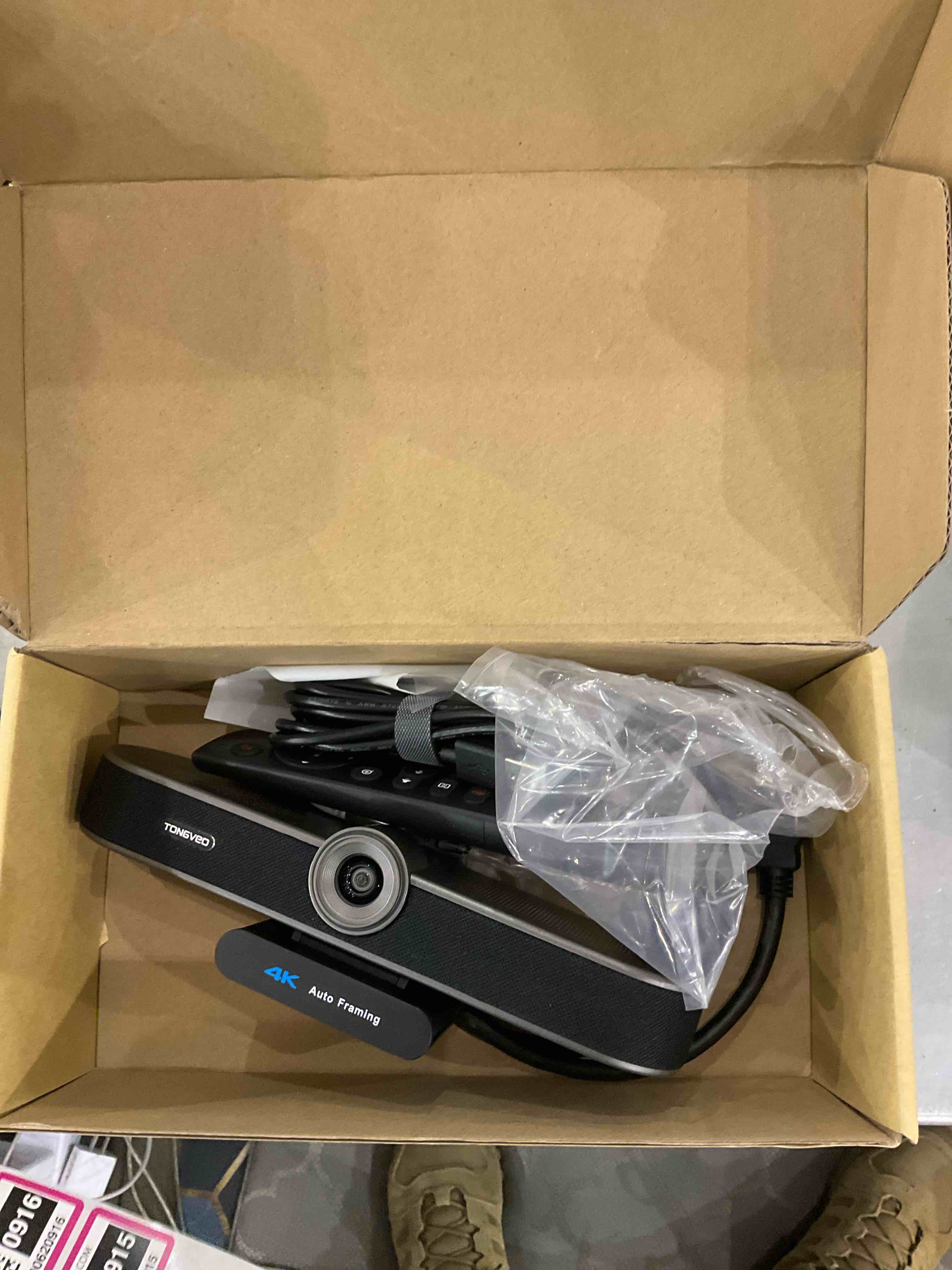 https://s3.amazonaws.com/lotting-images-prod/bidfta/EXS00620914_1695318613407.jpeg
