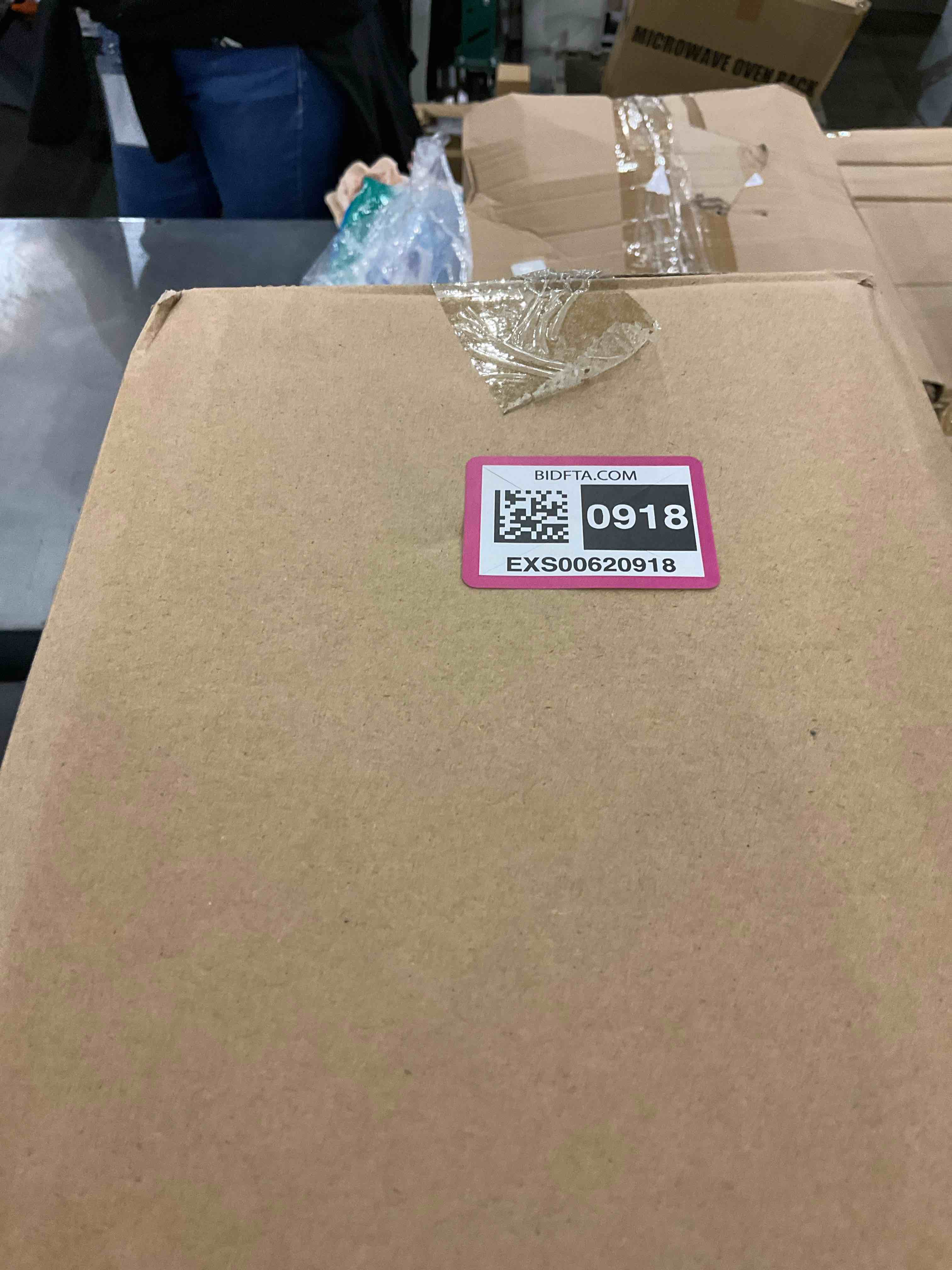 https://s3.amazonaws.com/lotting-images-prod/bidfta/EXS00620918_1695318987549.jpeg