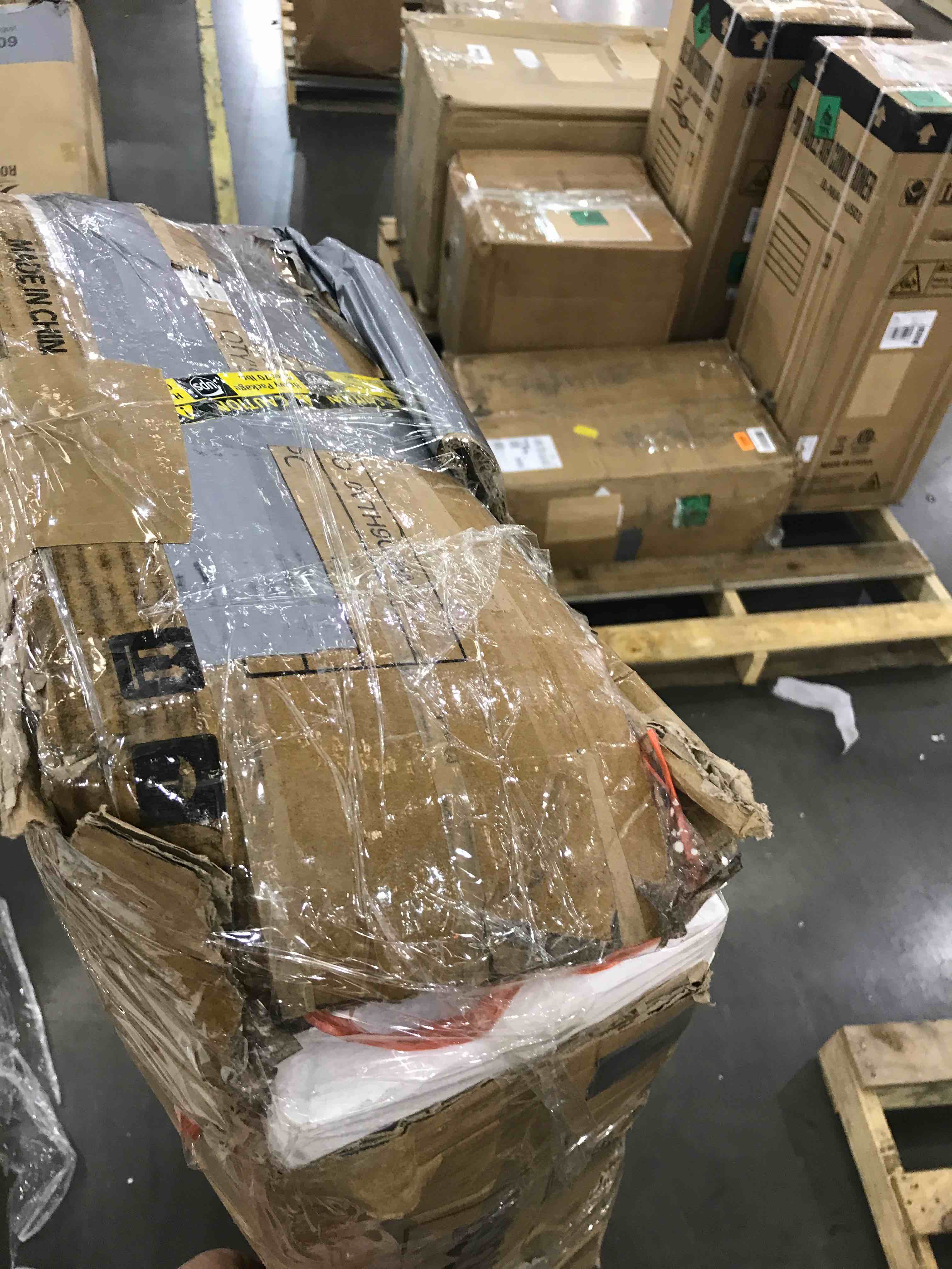 https://s3.amazonaws.com/lotting-images-prod/bidfta/EXS00621016_1694698111550.jpeg