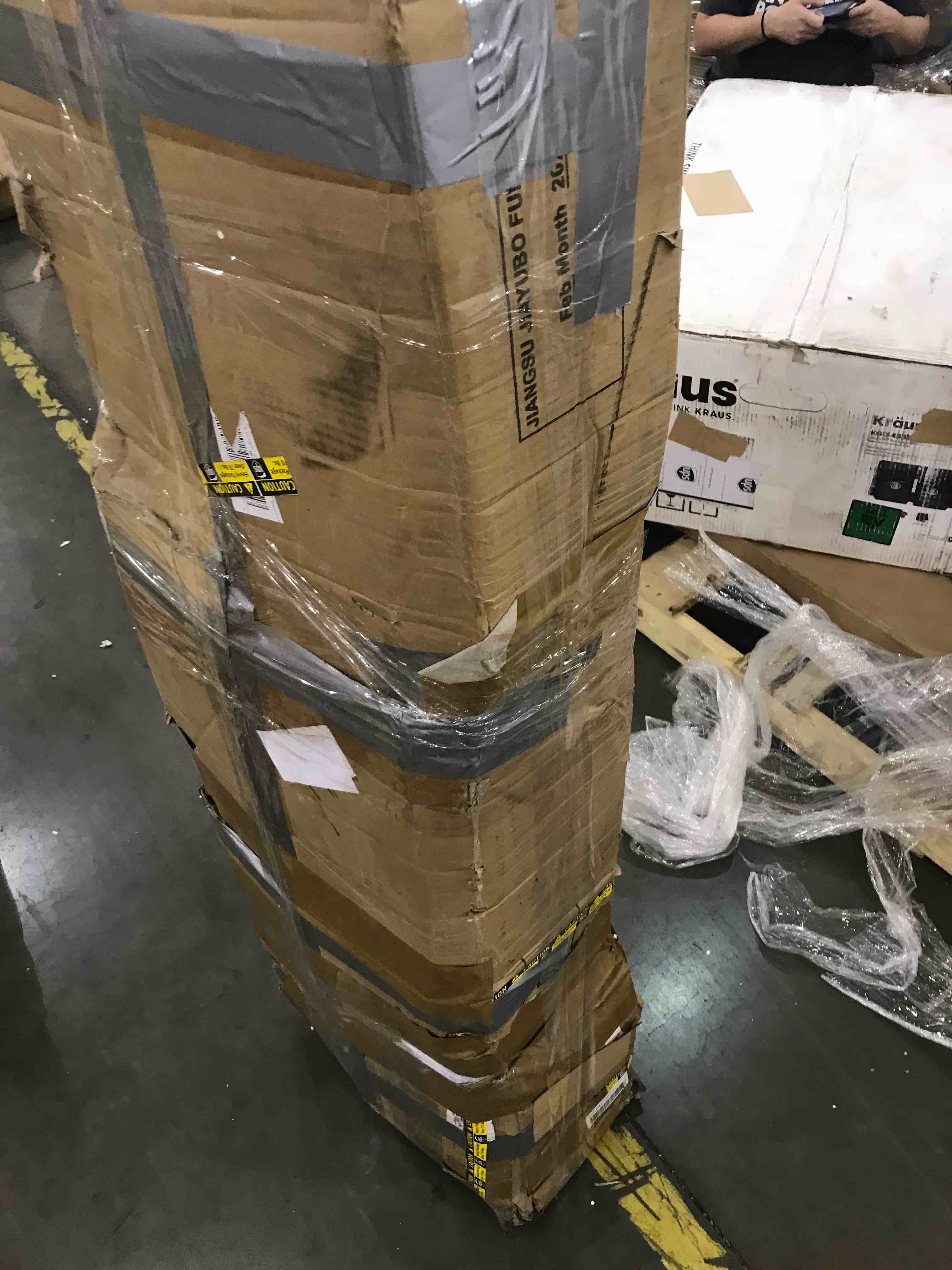 https://s3.amazonaws.com/lotting-images-prod/bidfta/EXS00621016_1694698126822.jpeg