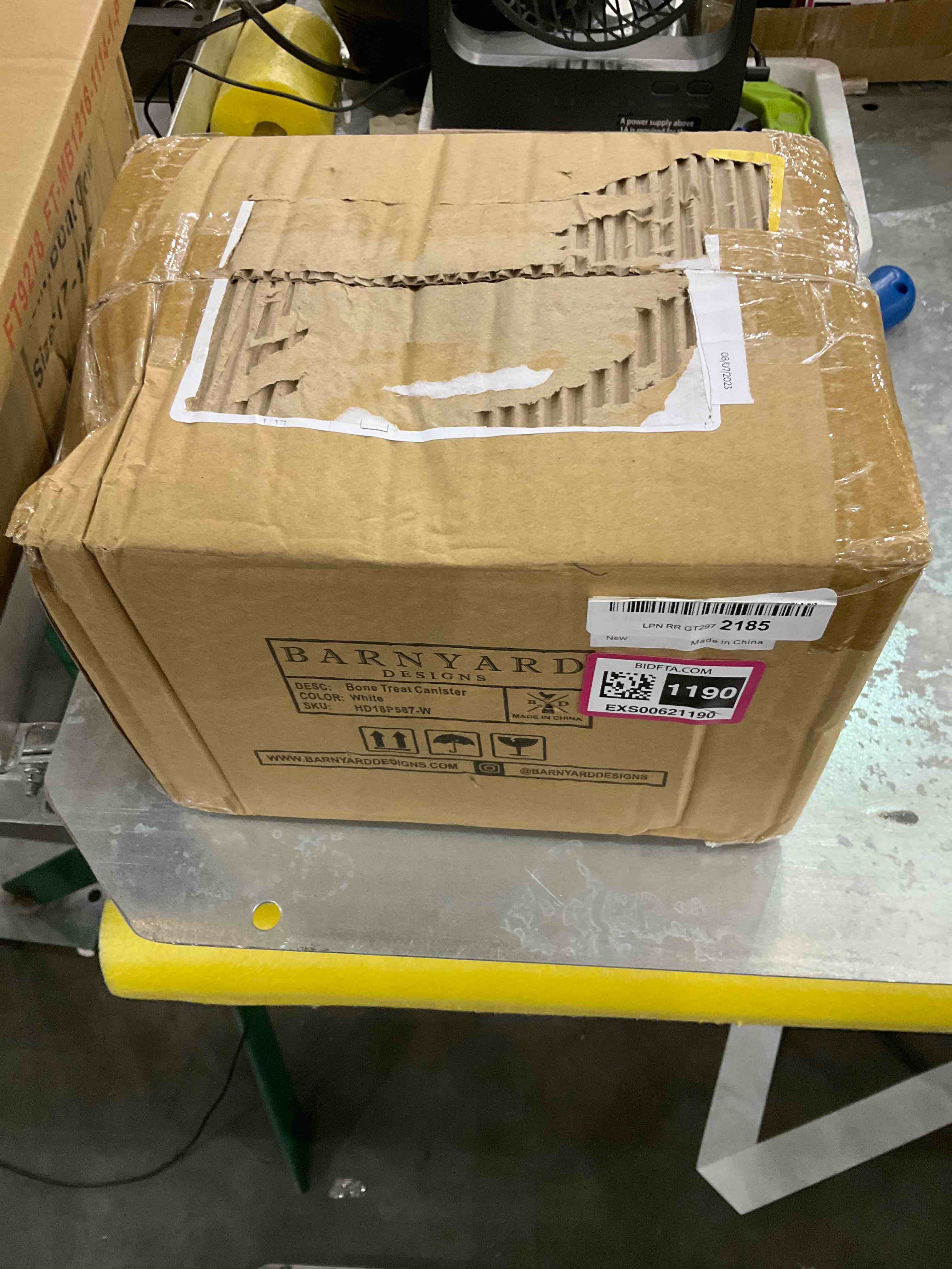 https://s3.amazonaws.com/lotting-images-prod/bidfta/EXS00621190_1694784211343.jpeg
