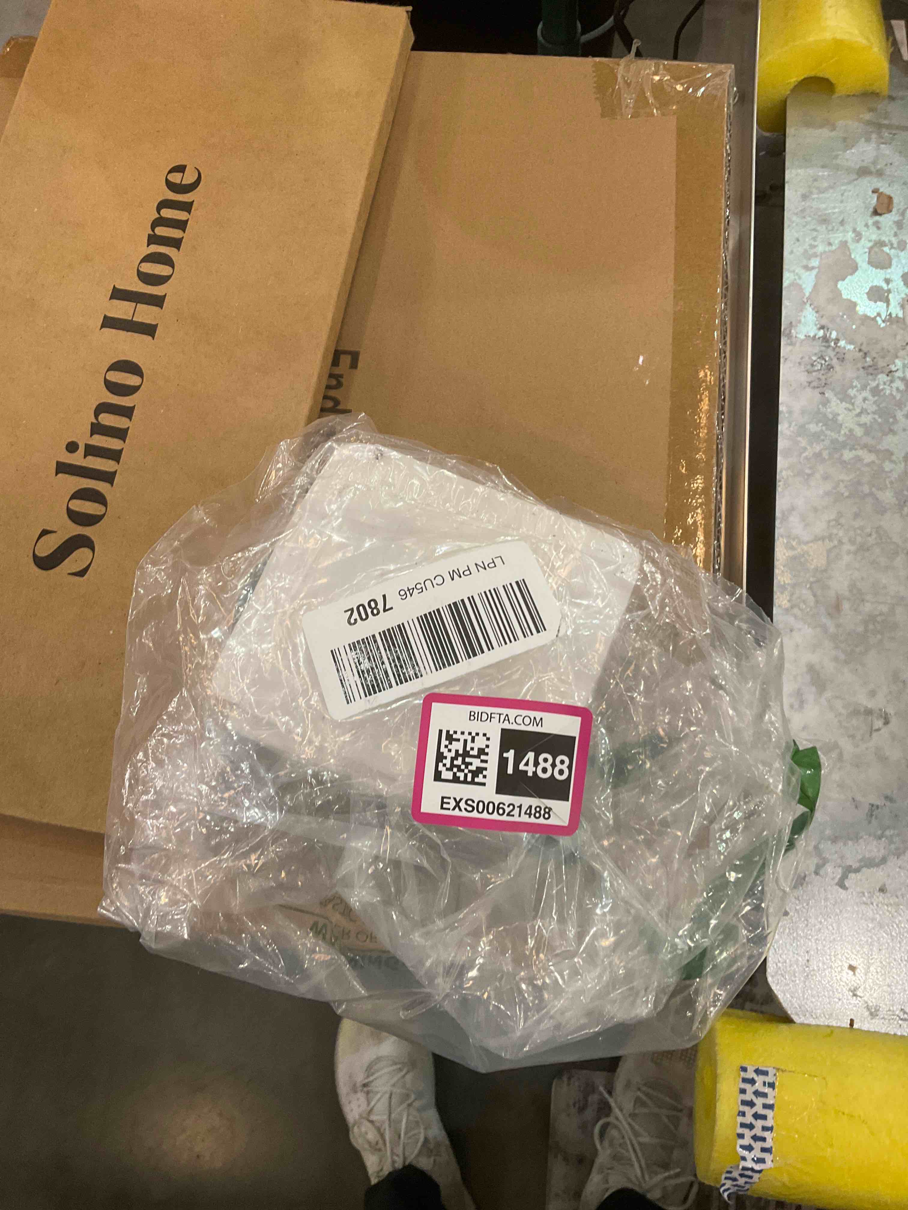 https://s3.amazonaws.com/lotting-images-prod/bidfta/EXS00621488_1695051612147.jpeg