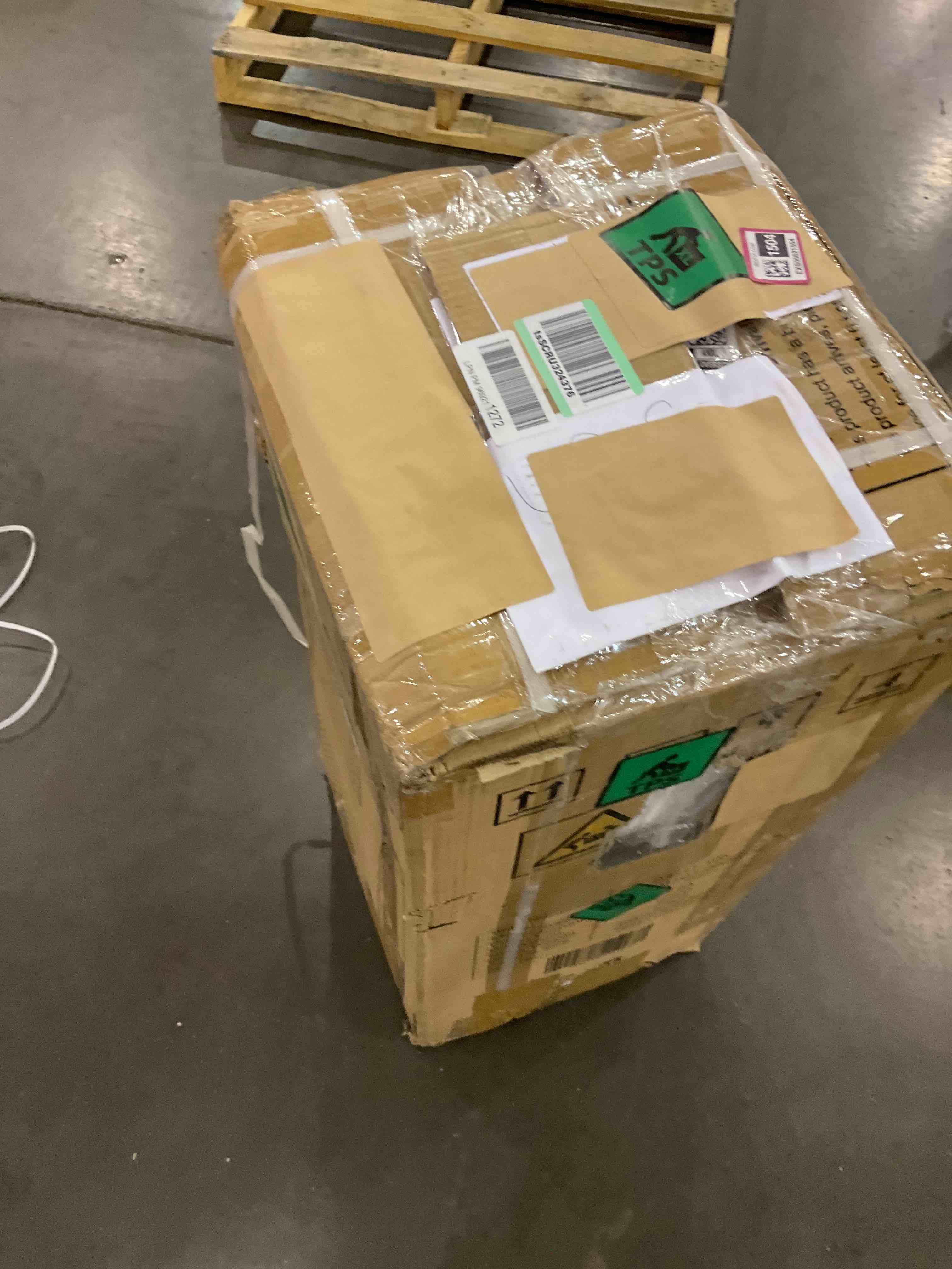 https://s3.amazonaws.com/lotting-images-prod/bidfta/EXS00621504_1694692098637.jpeg