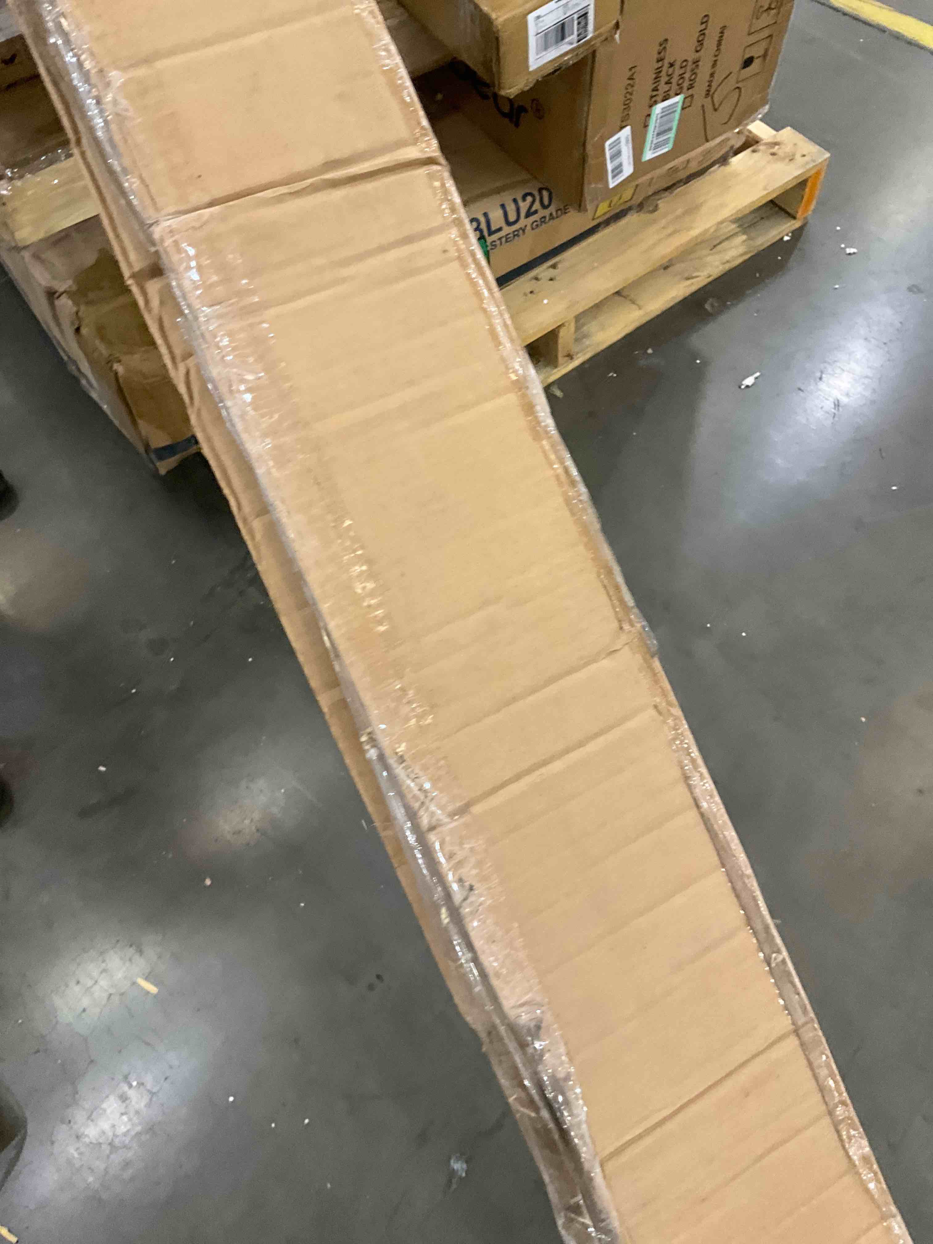 https://s3.amazonaws.com/lotting-images-prod/bidfta/EXS00621543_1694703734128.jpeg