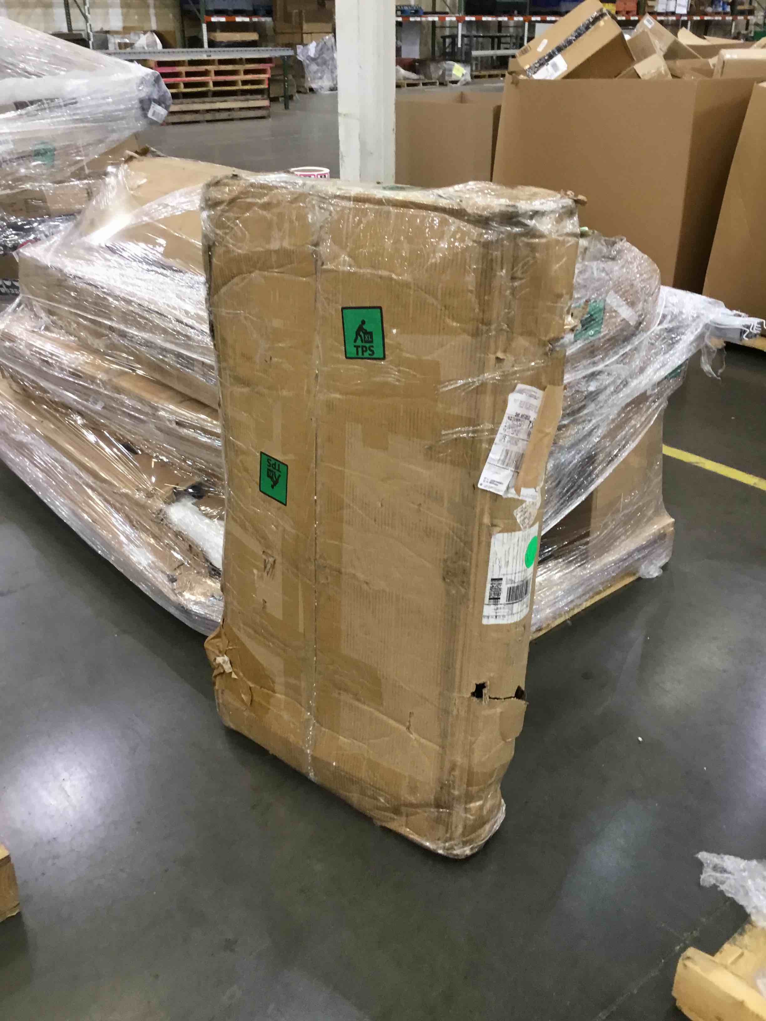 https://s3.amazonaws.com/lotting-images-prod/bidfta/EXS00621552_1694713906886.jpeg