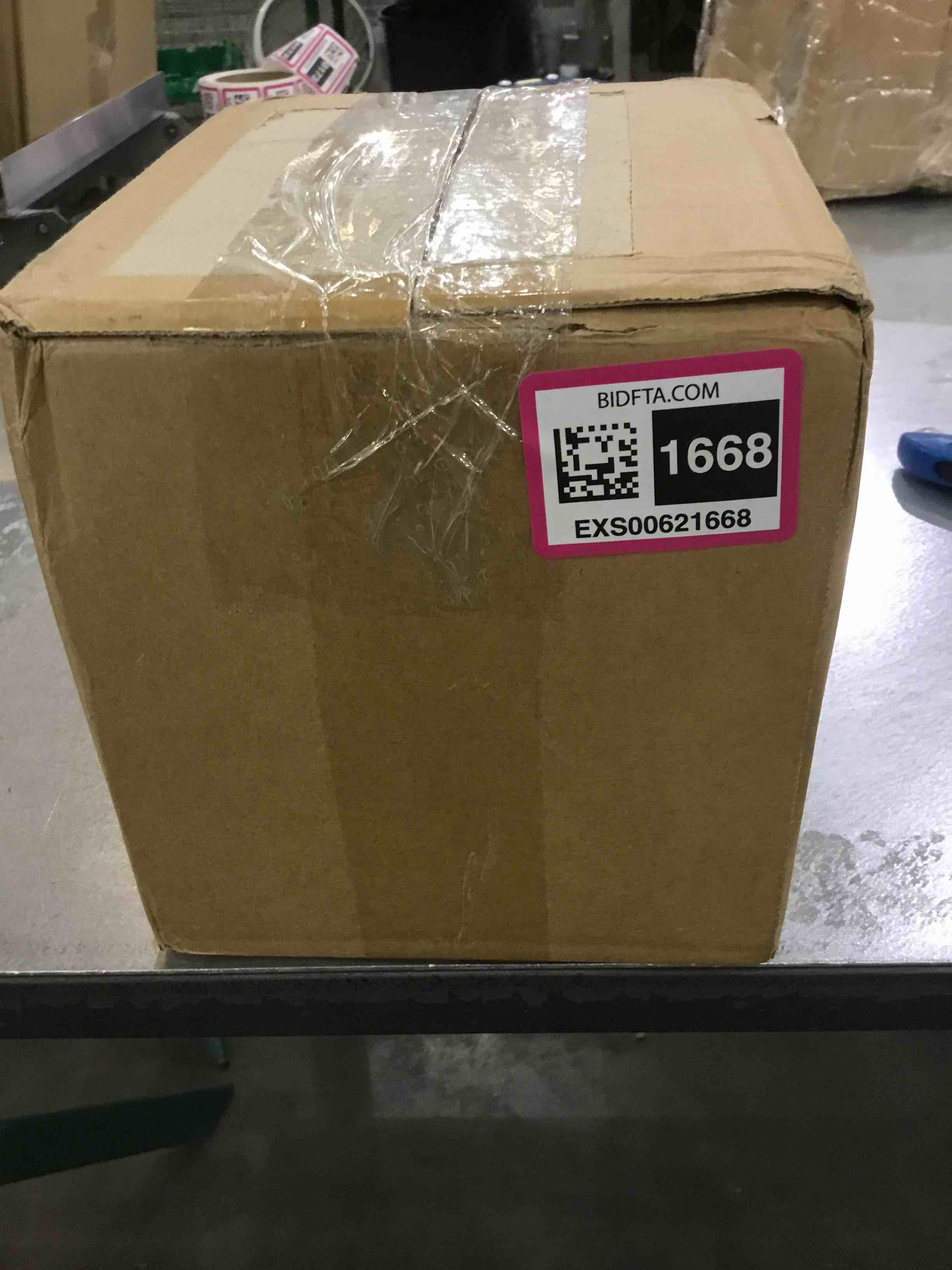 https://s3.amazonaws.com/lotting-images-prod/bidfta/EXS00621668_1696446579253.jpeg