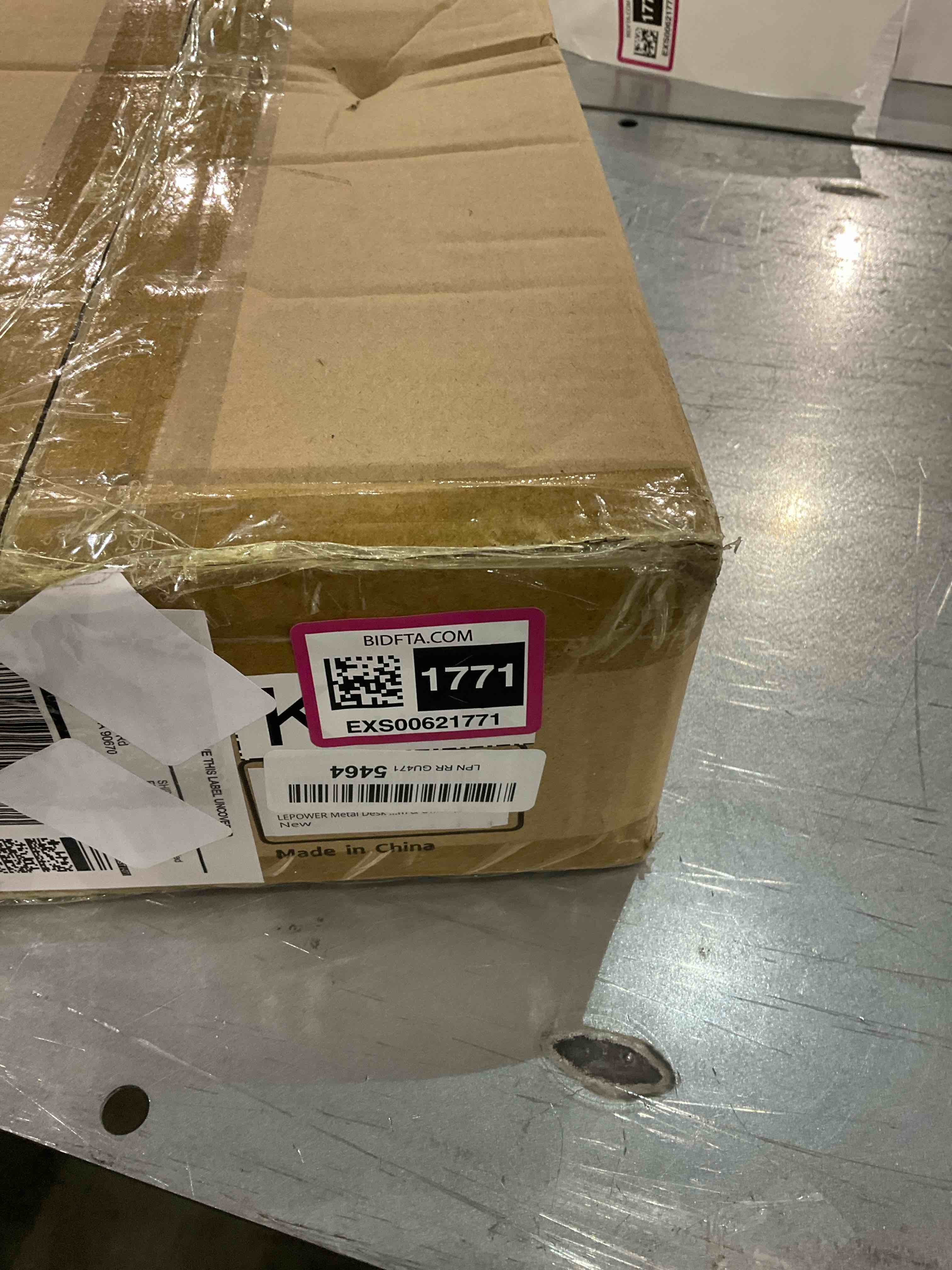 https://s3.amazonaws.com/lotting-images-prod/bidfta/EXS00621771_1696850294286.jpeg