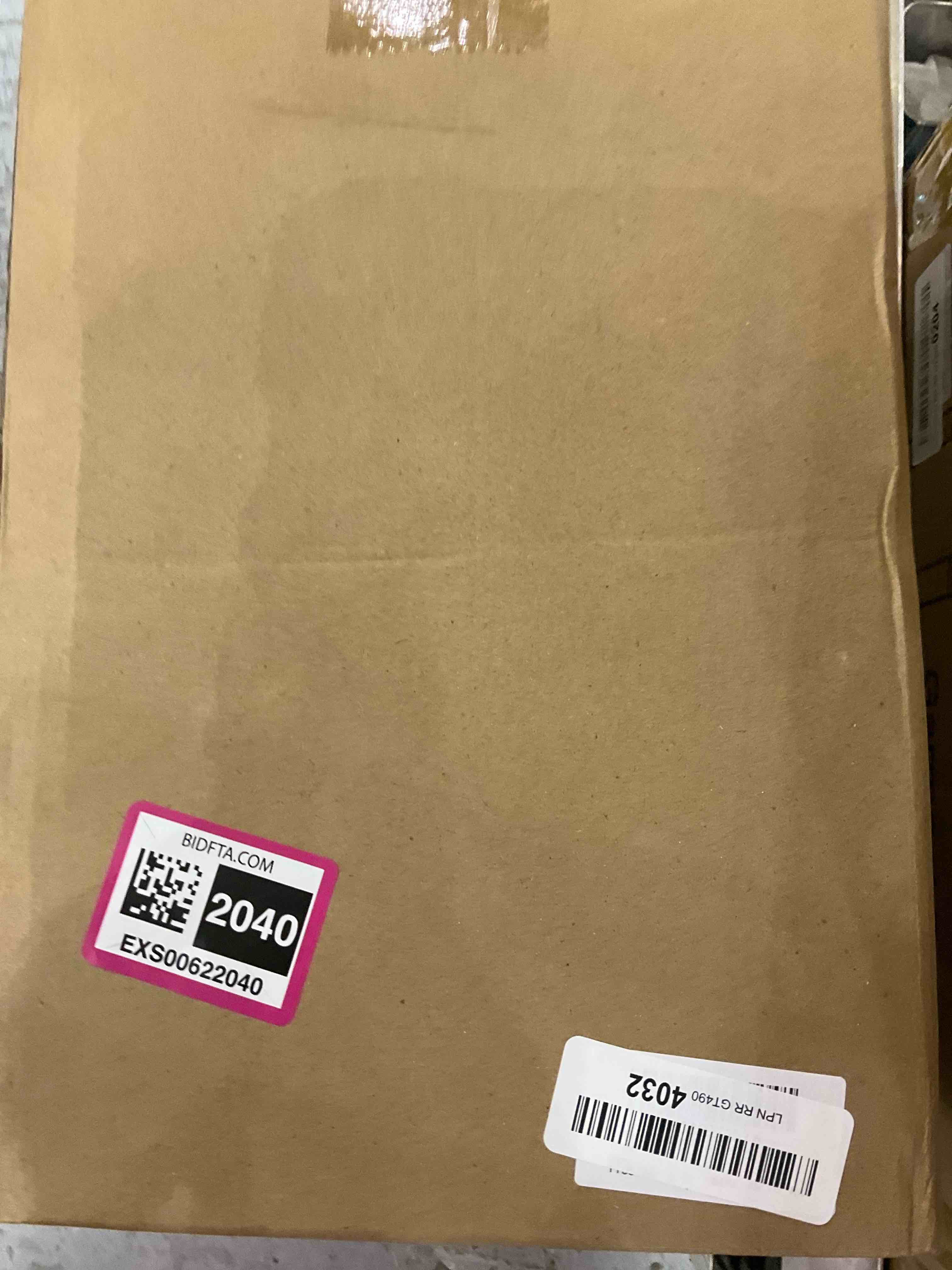 https://s3.amazonaws.com/lotting-images-prod/bidfta/EXS00622040_1695132181541.jpeg