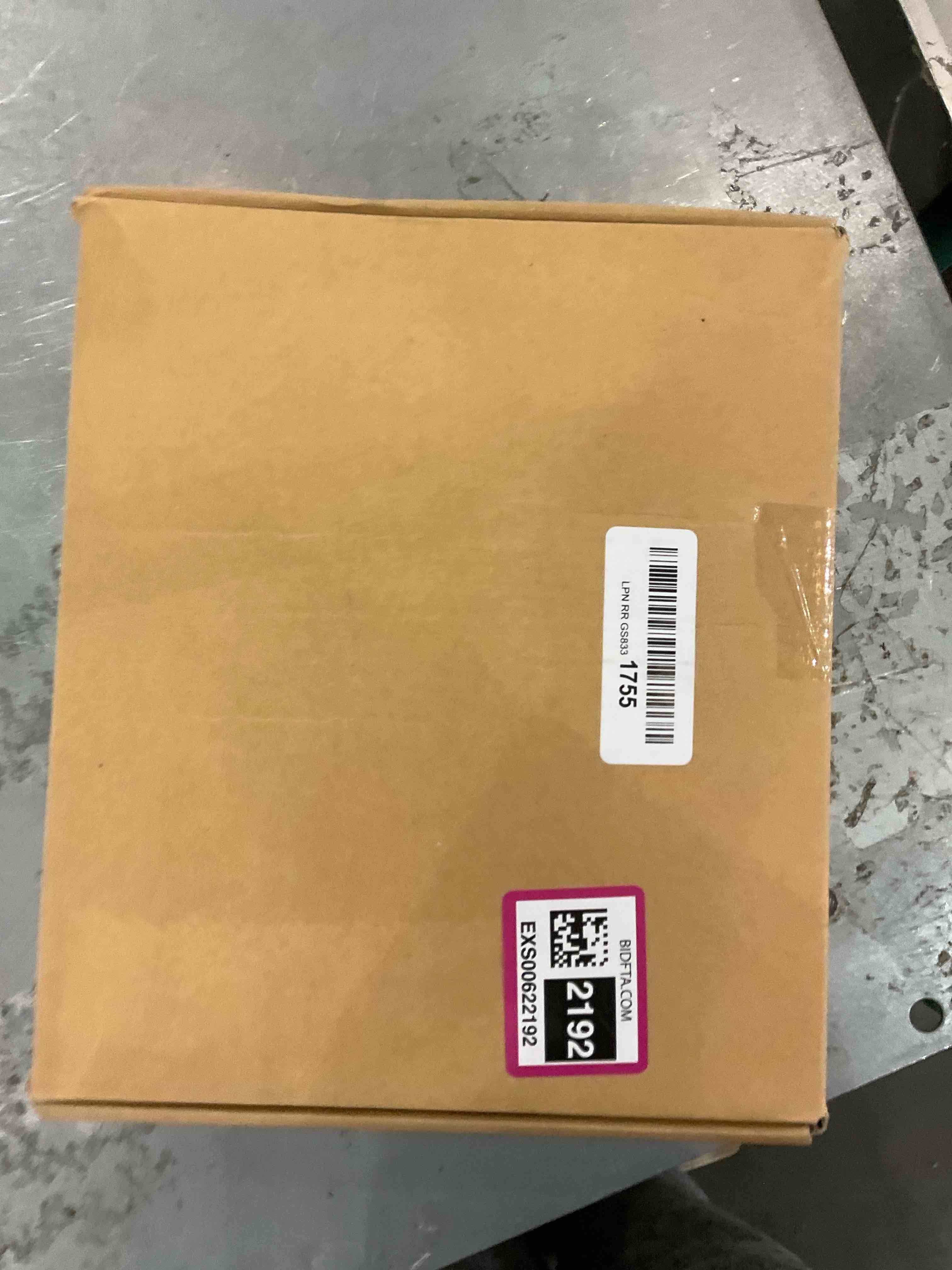 https://s3.amazonaws.com/lotting-images-prod/bidfta/EXS00622192_1695303977950.jpeg