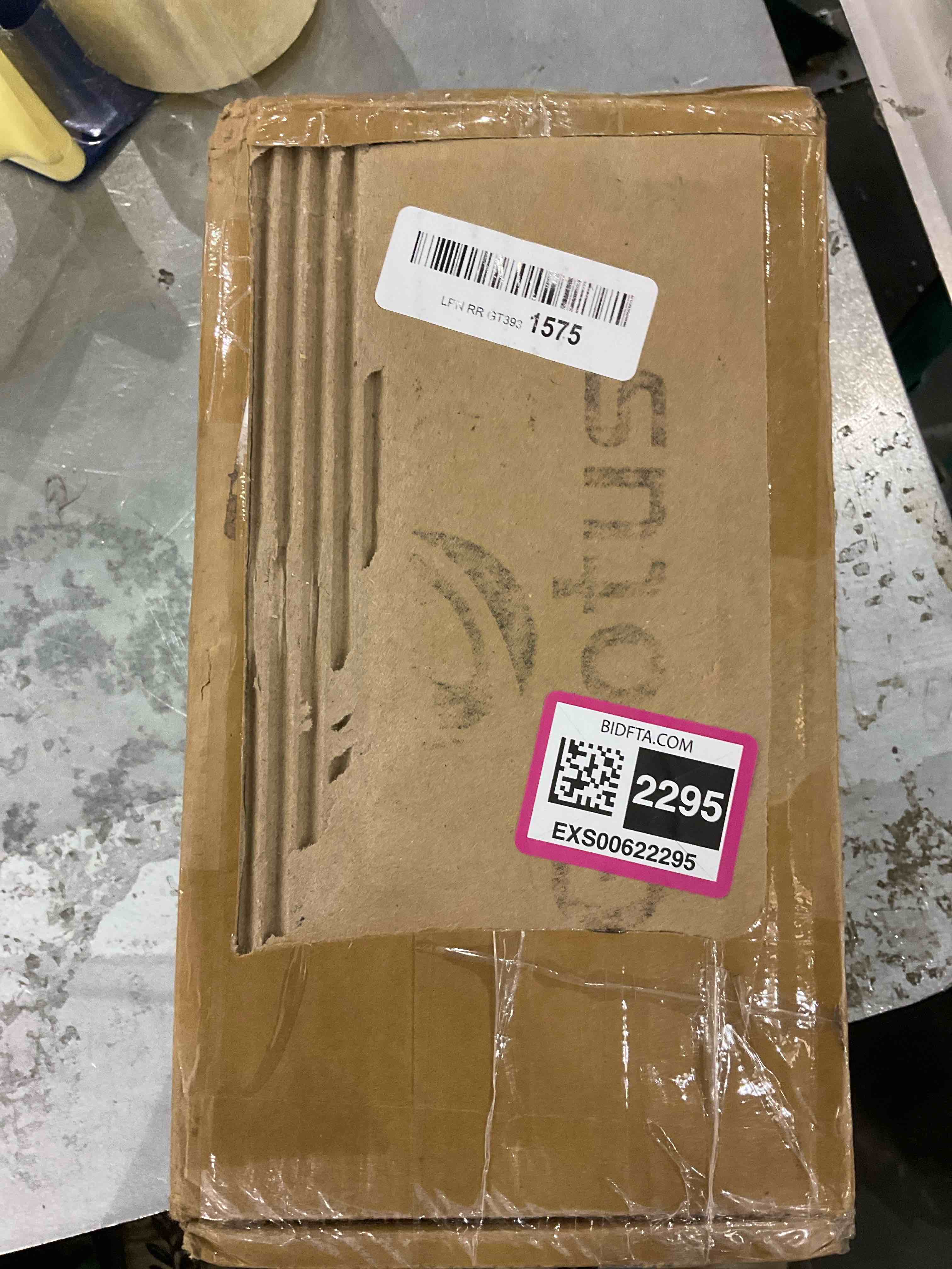 https://s3.amazonaws.com/lotting-images-prod/bidfta/EXS00622295_1695322842112.jpeg