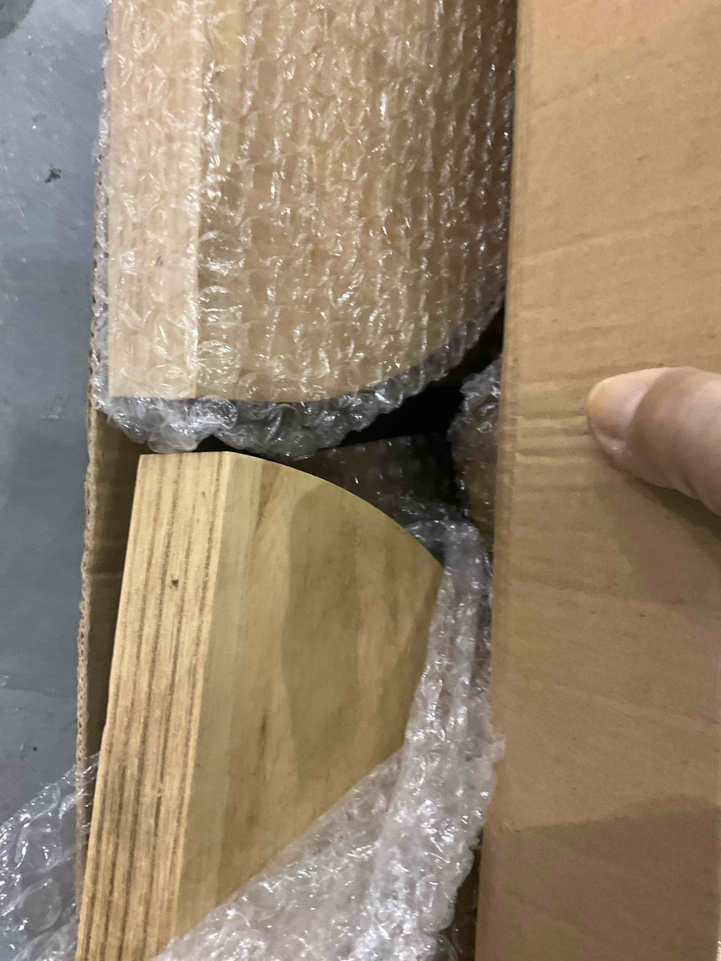 https://s3.amazonaws.com/lotting-images-prod/bidfta/EXS00622315_1695383079714.jpeg