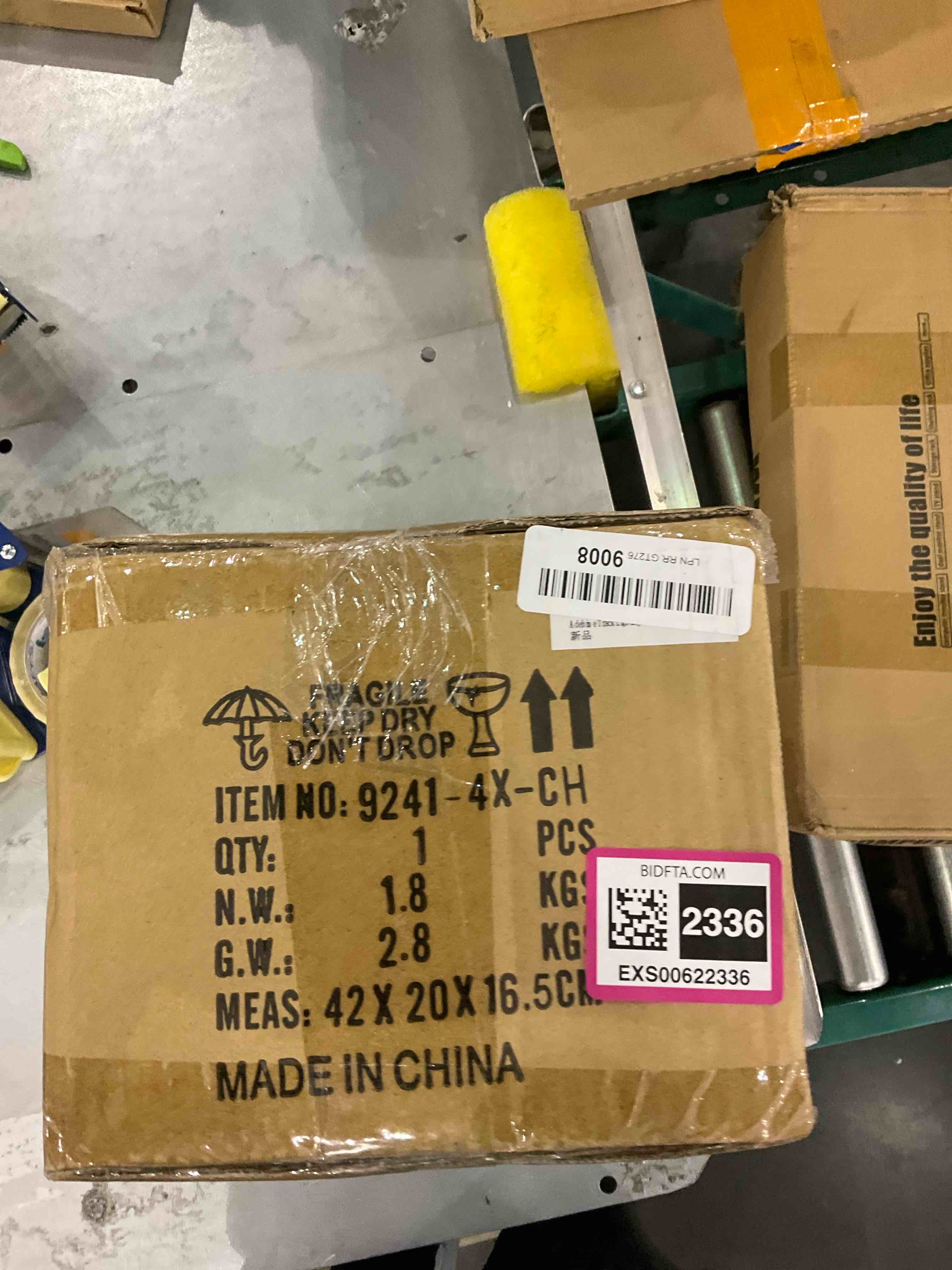 https://s3.amazonaws.com/lotting-images-prod/bidfta/EXS00622336_1695385338829.jpeg