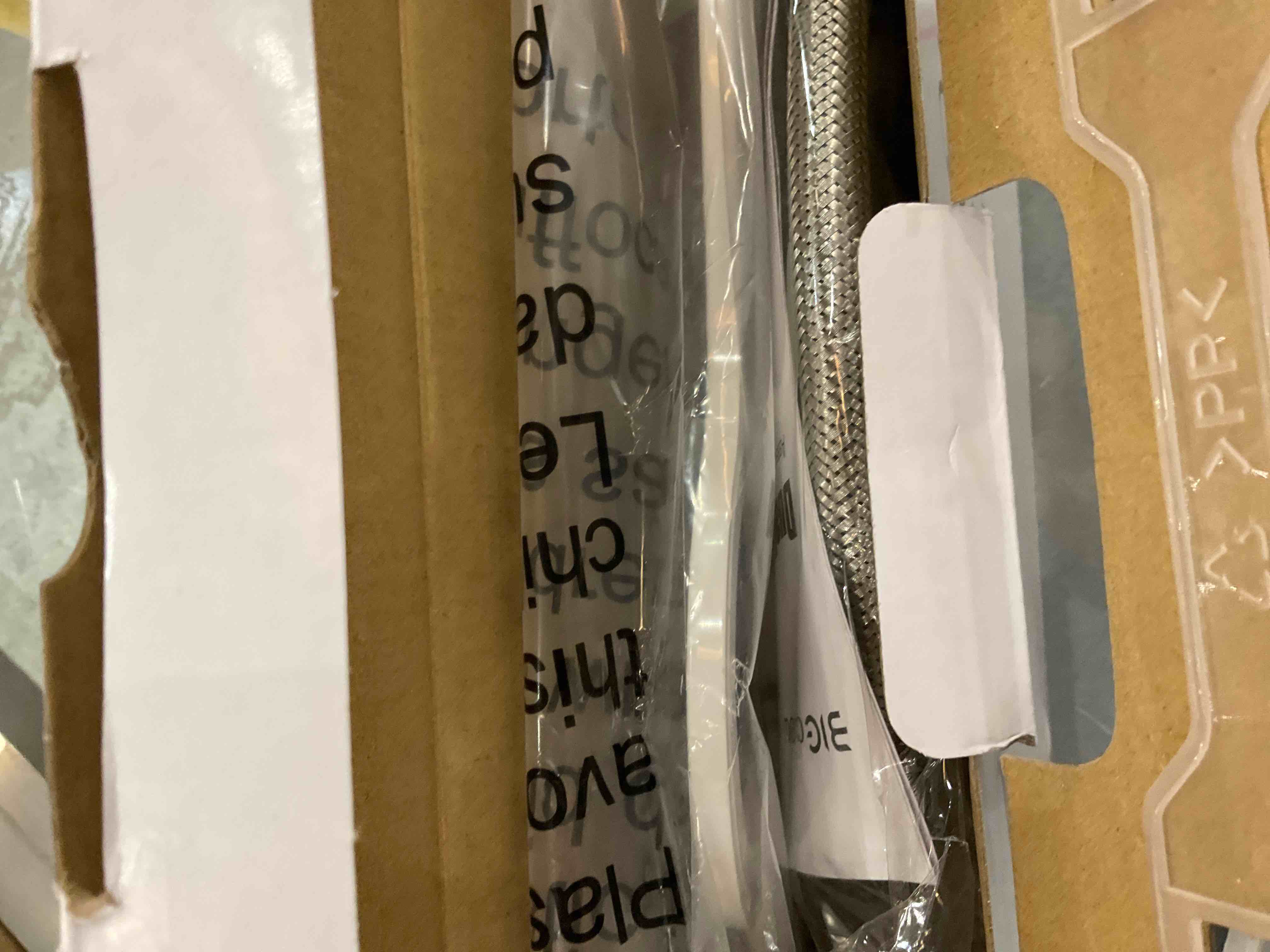https://s3.amazonaws.com/lotting-images-prod/bidfta/EXS00622604_1695063867734.jpeg