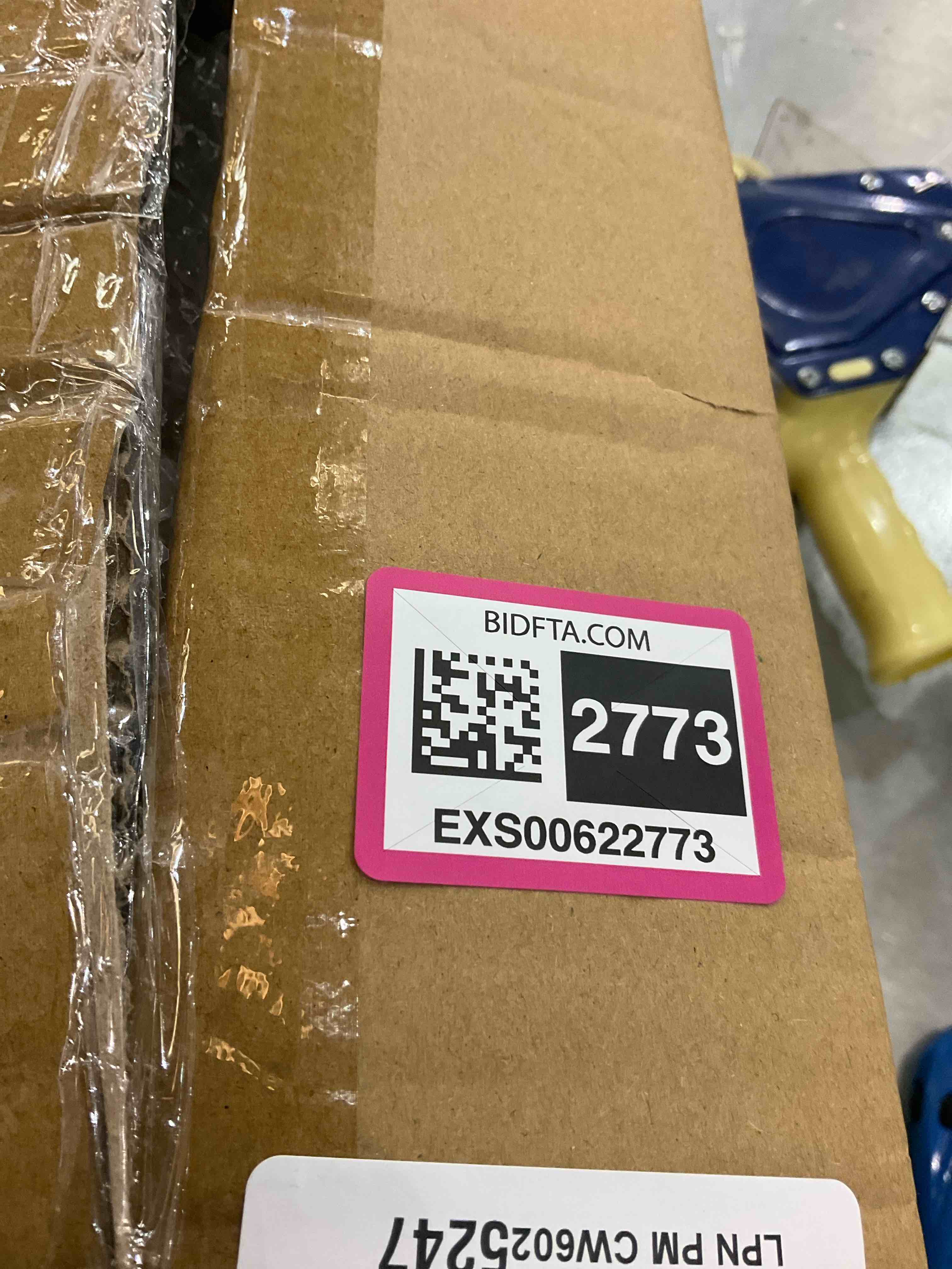 https://s3.amazonaws.com/lotting-images-prod/bidfta/EXS00622773_1695135852629.jpeg