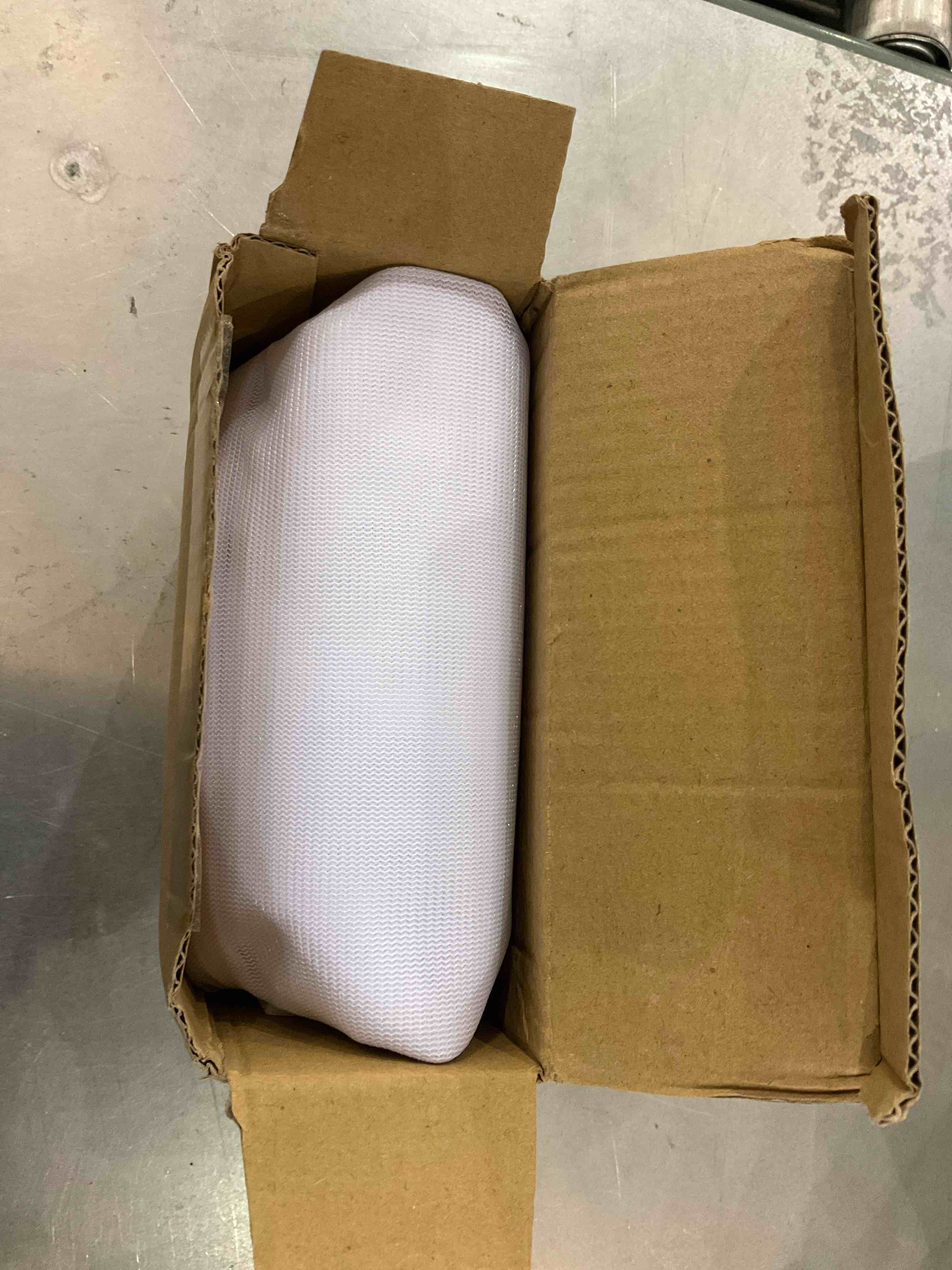 https://s3.amazonaws.com/lotting-images-prod/bidfta/EXS00623127_1695130958871.jpeg