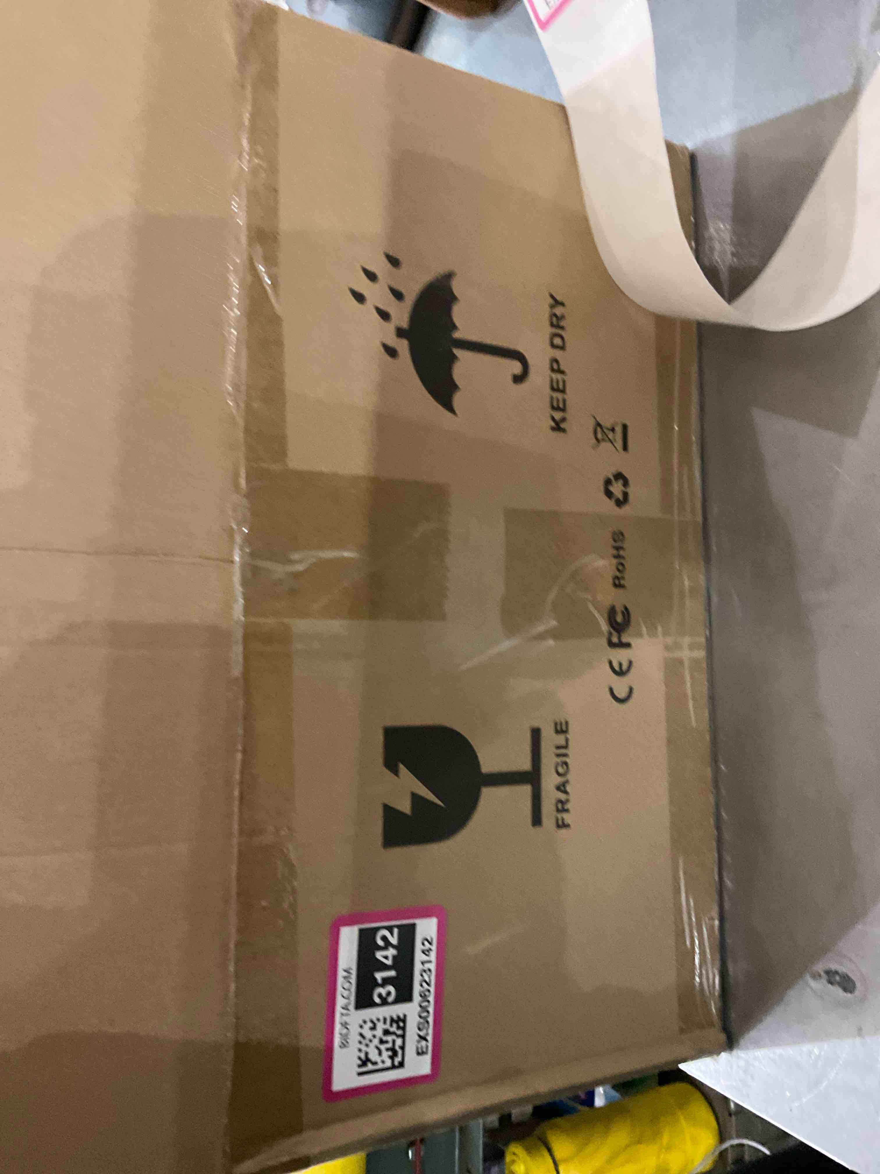https://s3.amazonaws.com/lotting-images-prod/bidfta/EXS00623142_1695132467150.jpeg