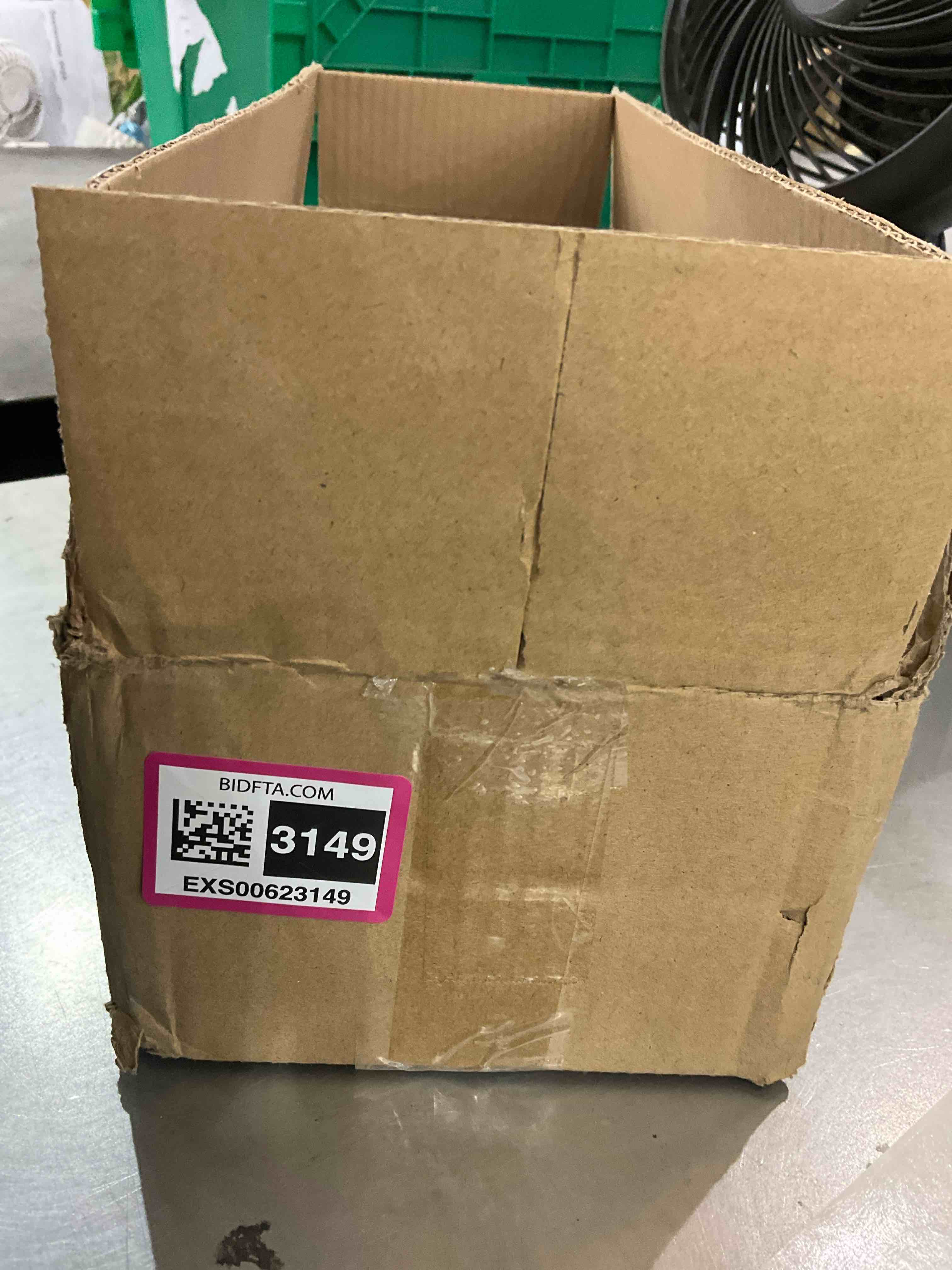 https://s3.amazonaws.com/lotting-images-prod/bidfta/EXS00623149_1695133148422.jpeg