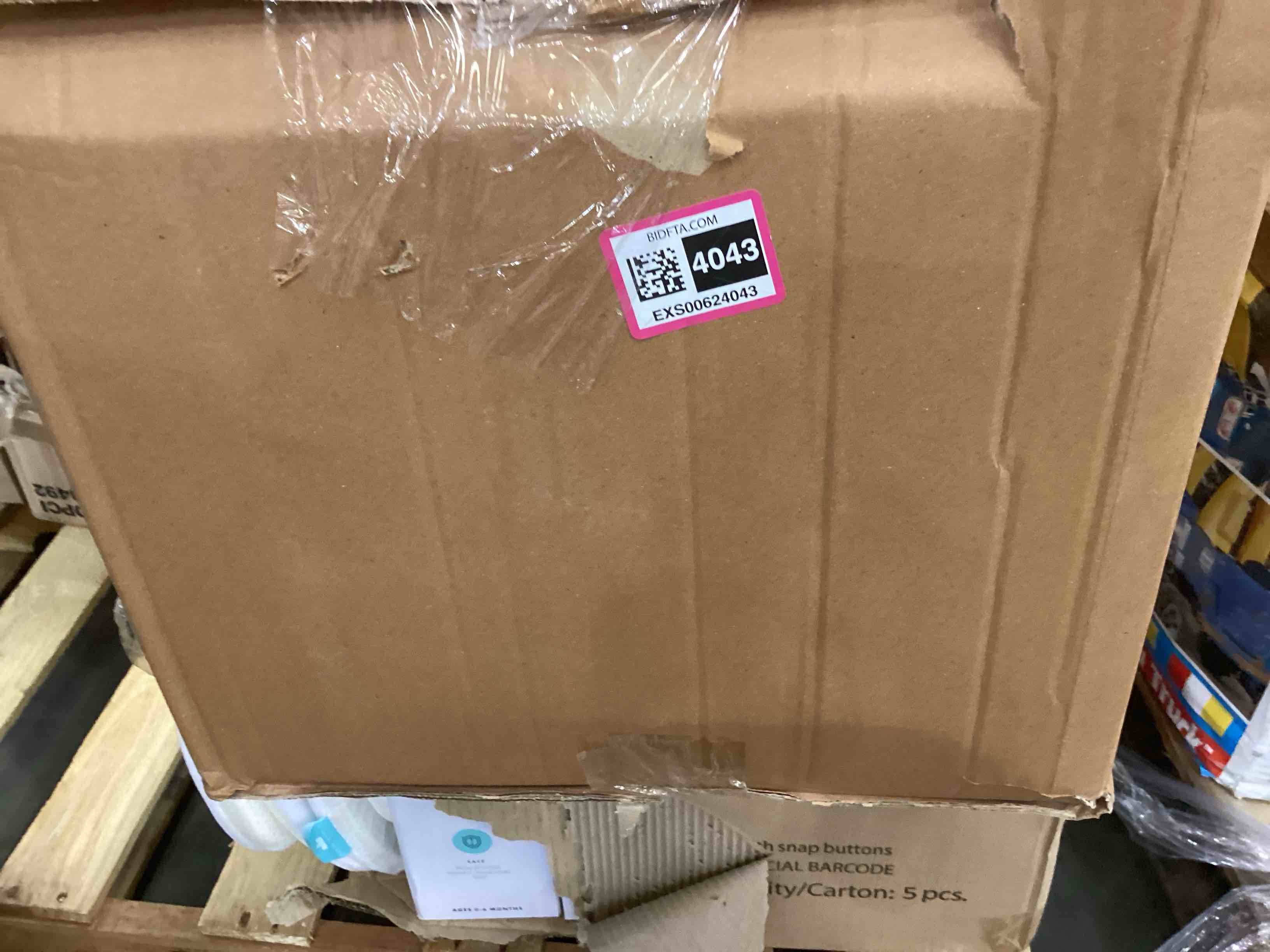 https://s3.amazonaws.com/lotting-images-prod/bidfta/EXS00624043_1695138369968.jpeg