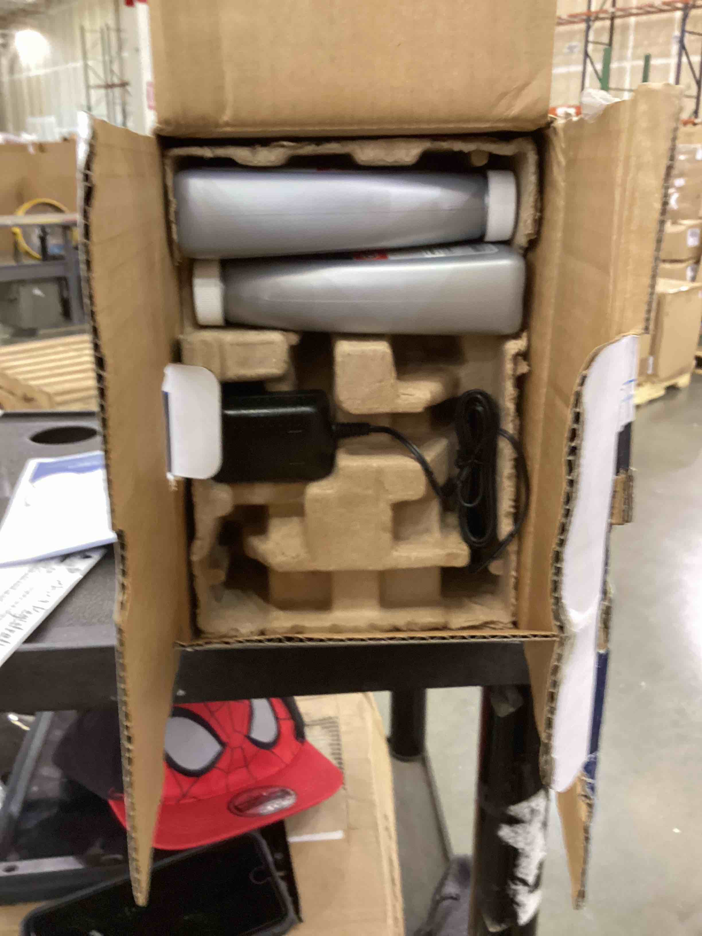 https://s3.amazonaws.com/lotting-images-prod/bidfta/EXS00624045_1695138635176.jpeg