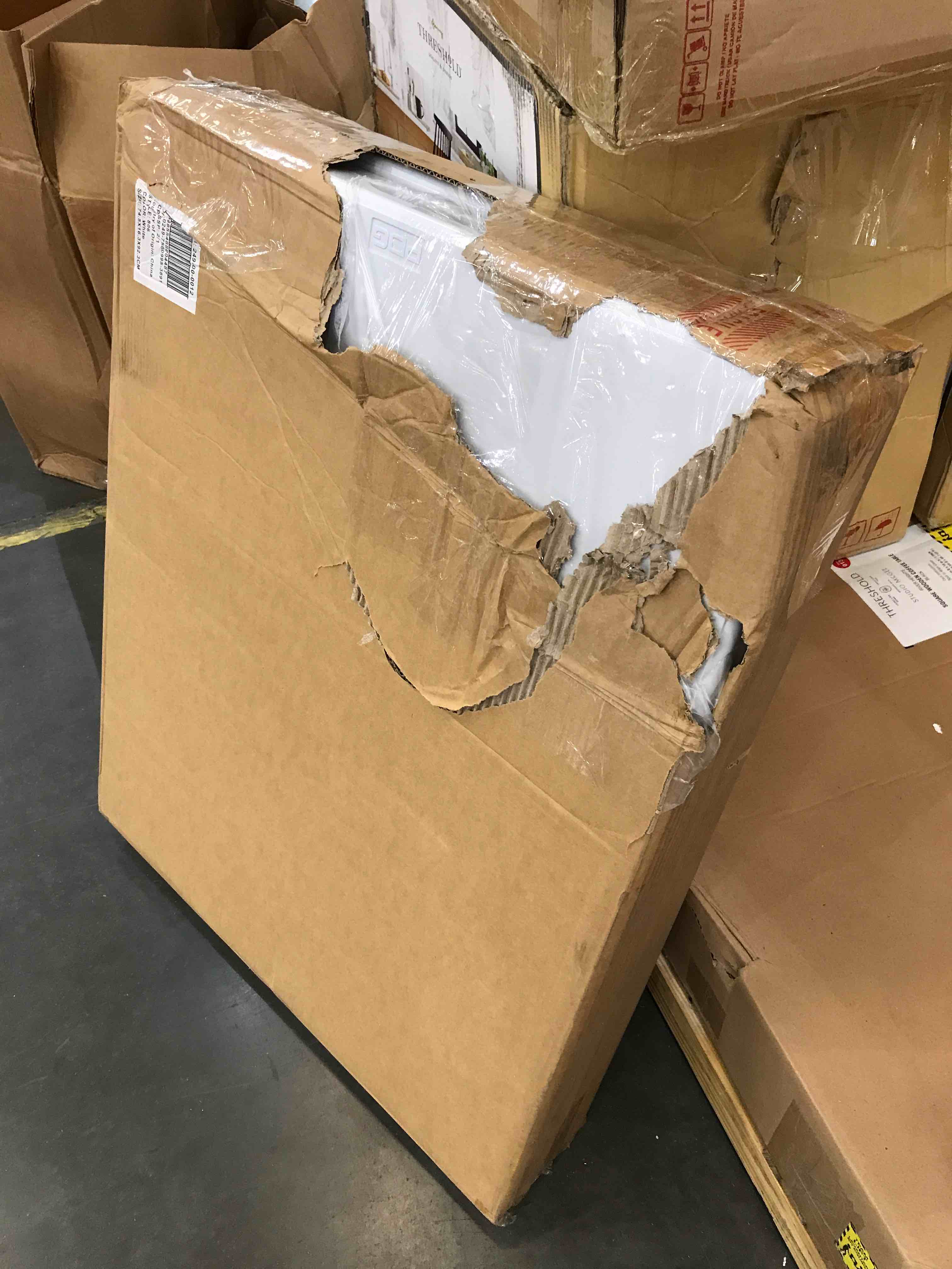 https://s3.amazonaws.com/lotting-images-prod/bidfta/EXS00624180_1695311427748.jpeg