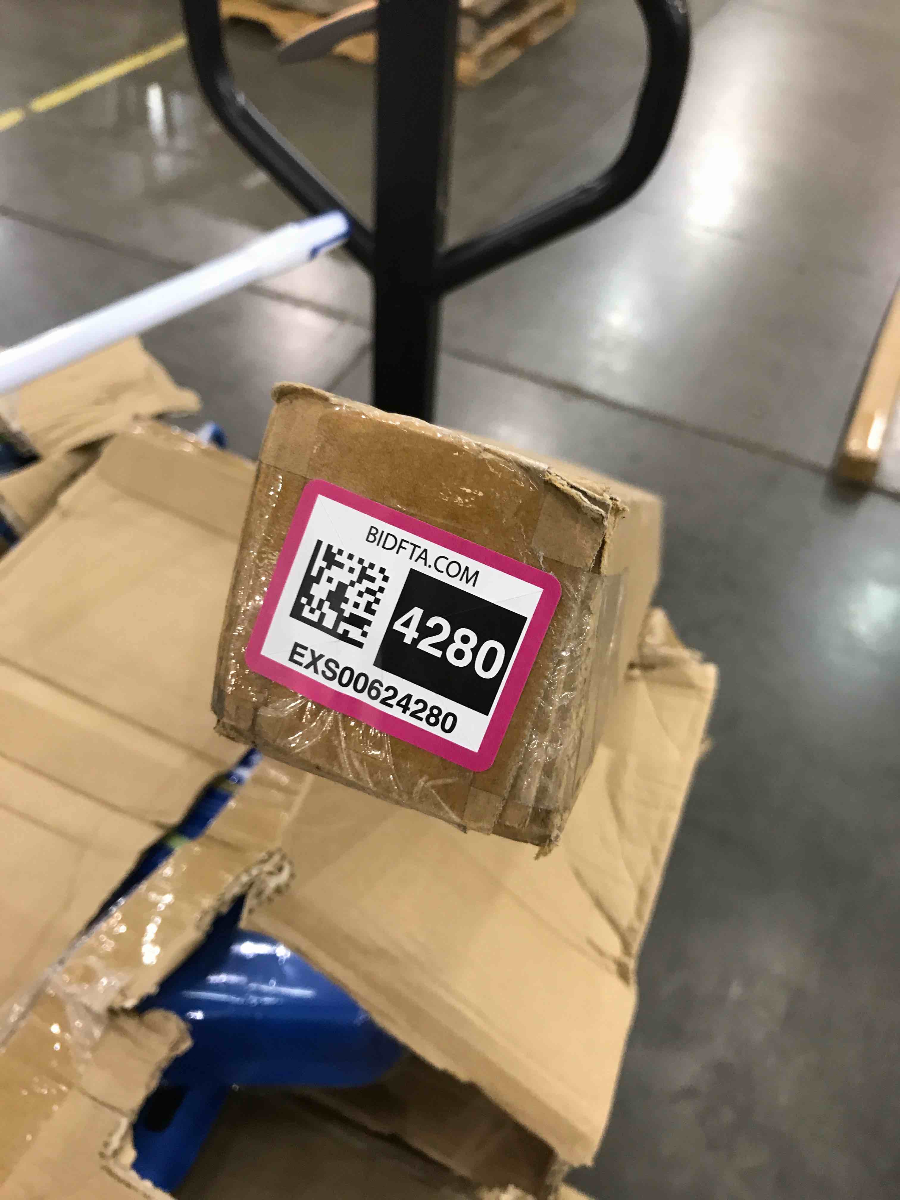 https://s3.amazonaws.com/lotting-images-prod/bidfta/EXS00624280_1695754941898.jpeg