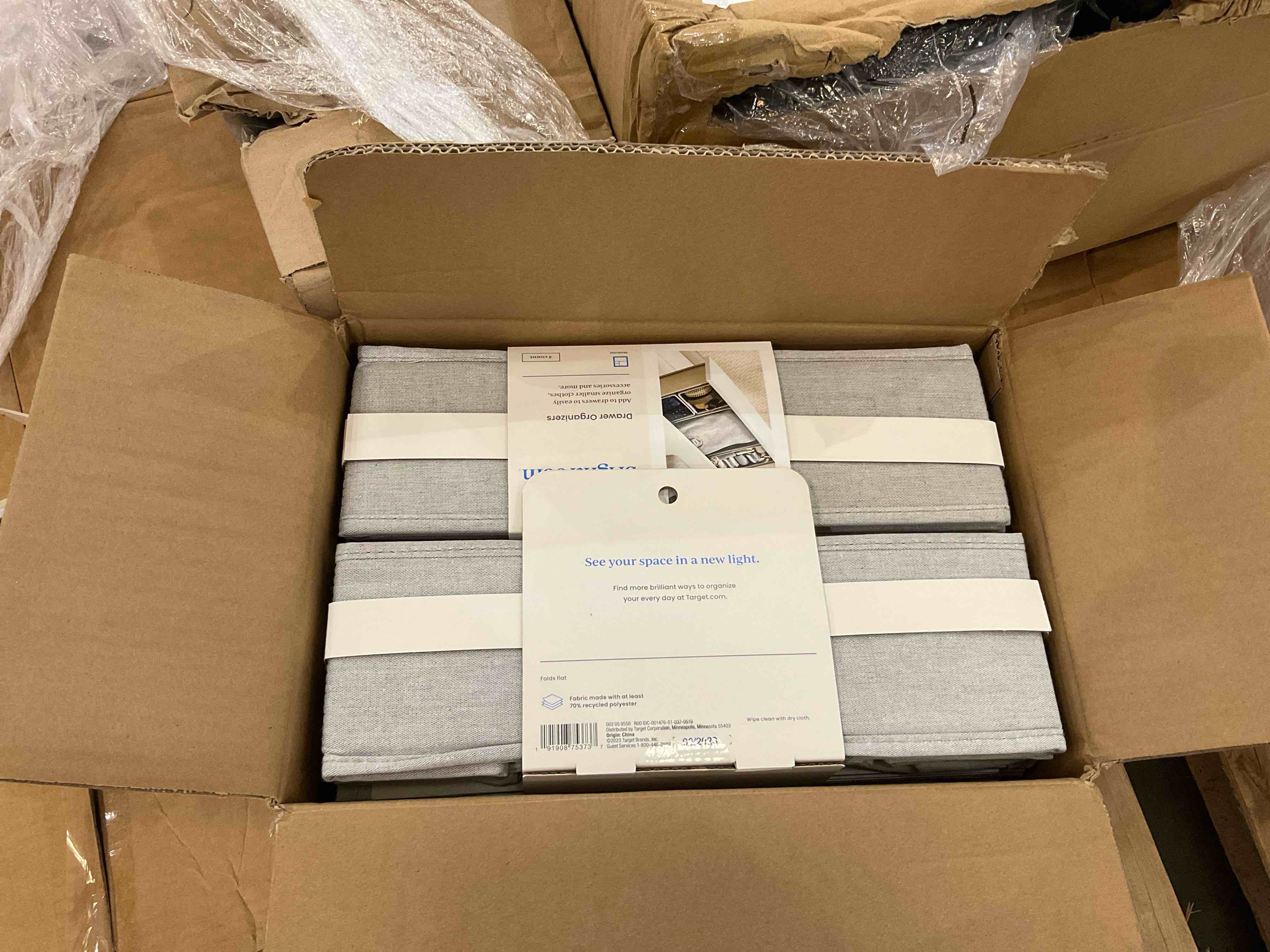 https://s3.amazonaws.com/lotting-images-prod/bidfta/EXS00624384_1695841147672.jpeg