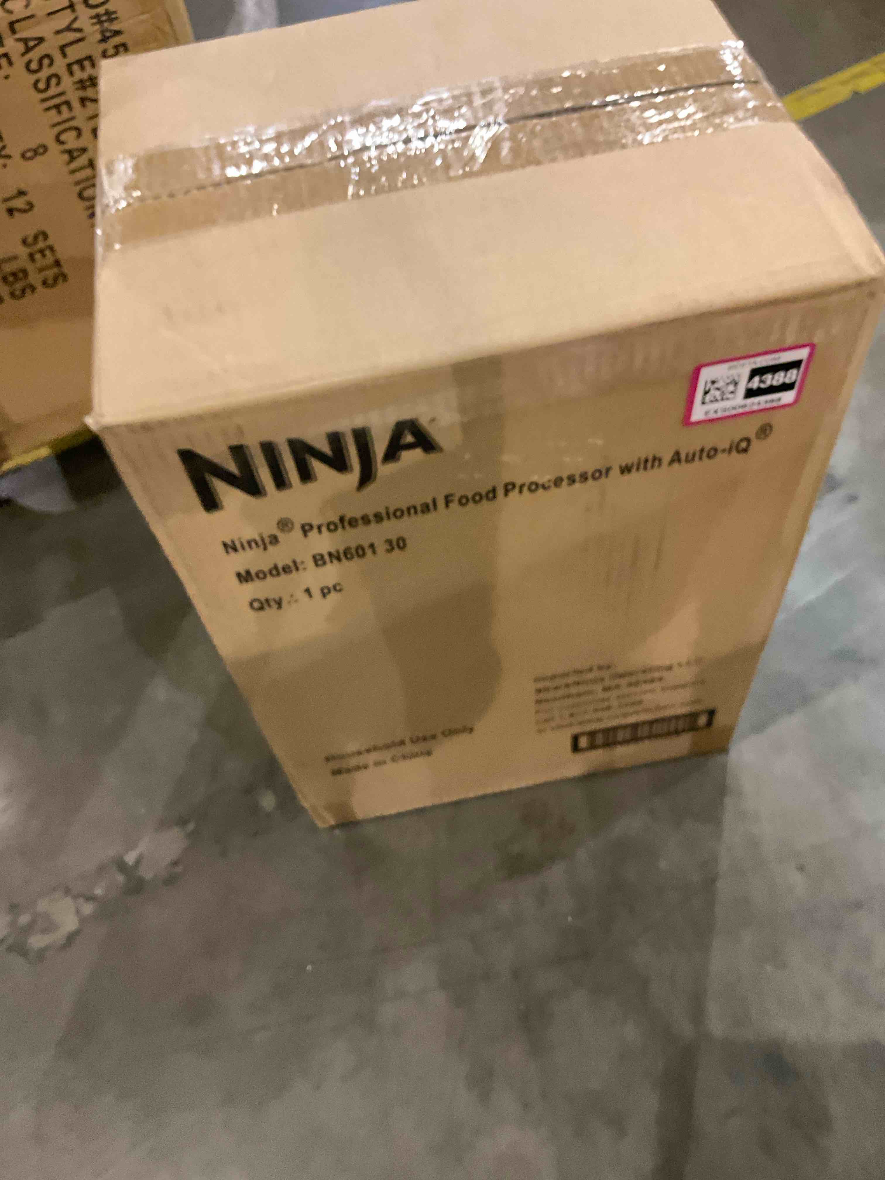 https://s3.amazonaws.com/lotting-images-prod/bidfta/EXS00624388_1695899816426.jpeg