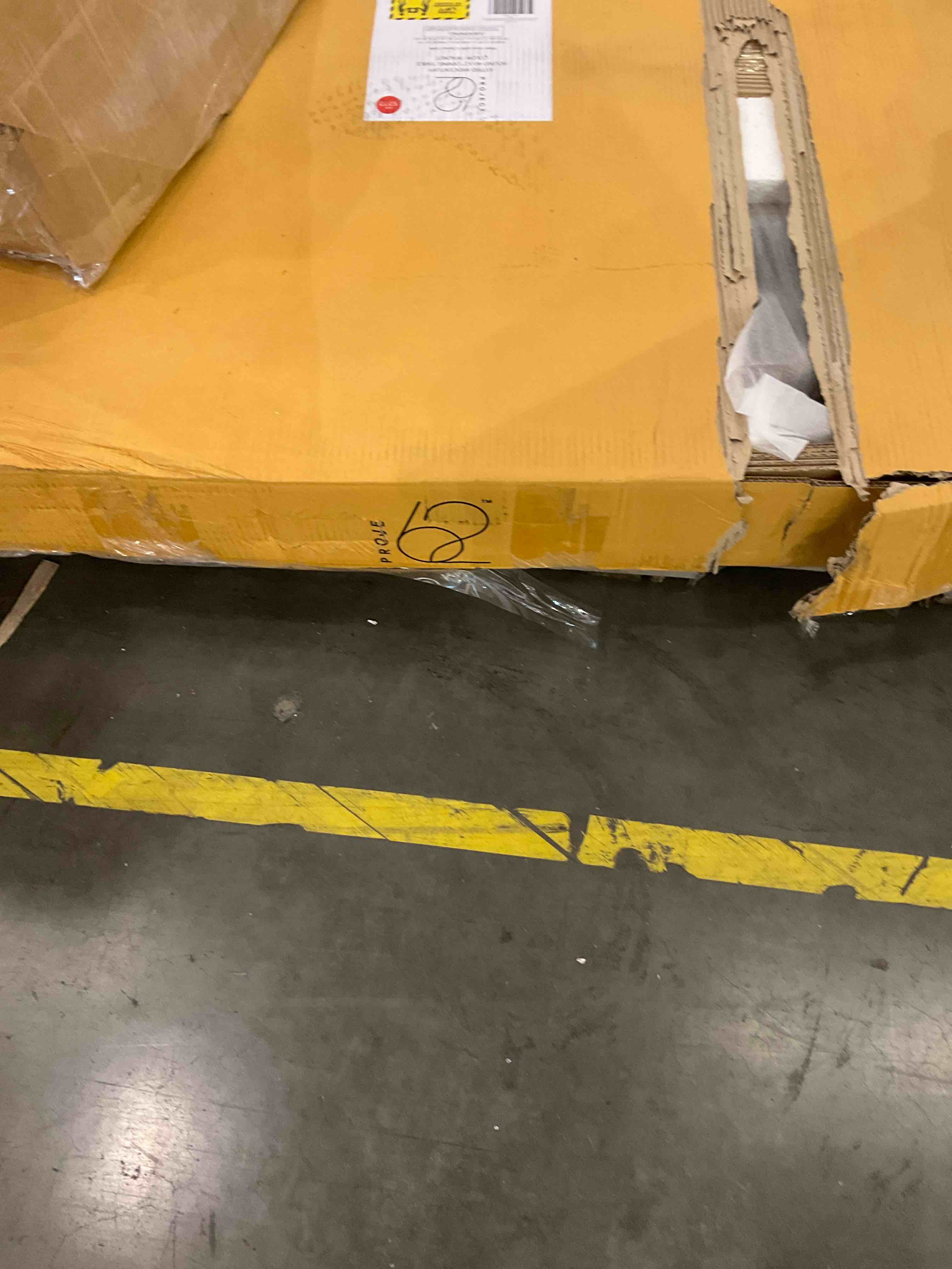 https://s3.amazonaws.com/lotting-images-prod/bidfta/EXS00624463_1696002682011.jpeg