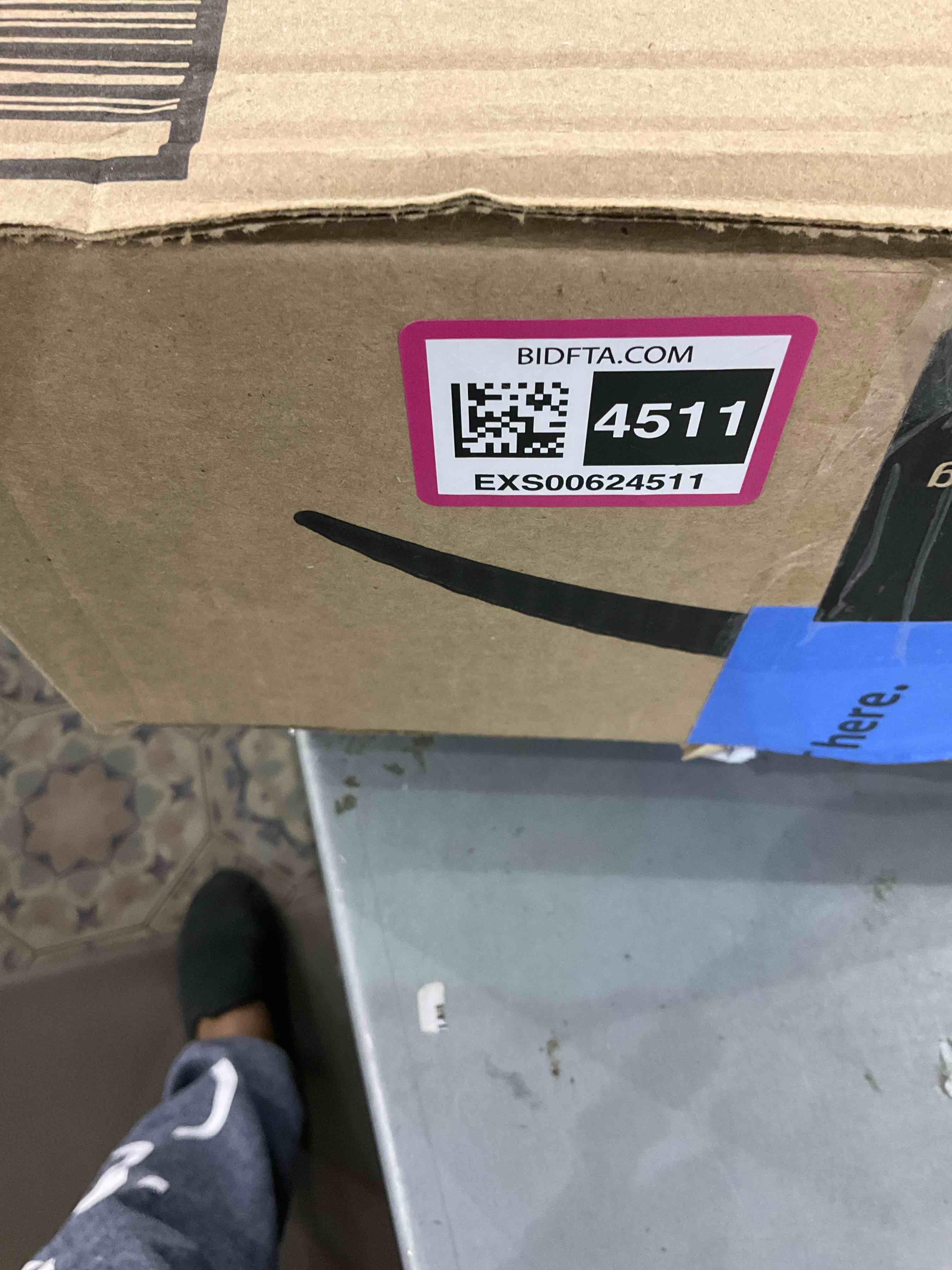 https://s3.amazonaws.com/lotting-images-prod/bidfta/EXS00624511_1695124761765.jpeg