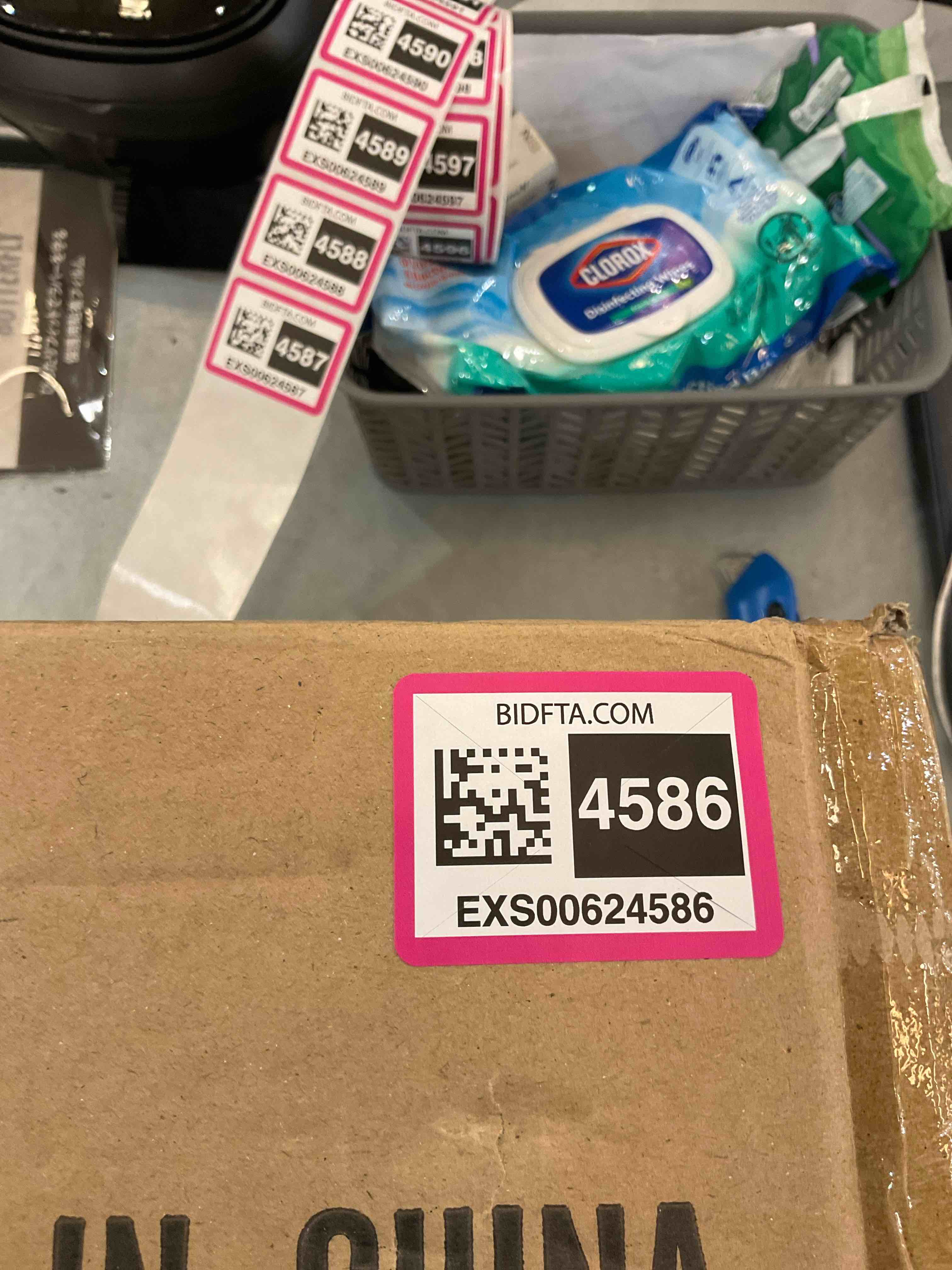 https://s3.amazonaws.com/lotting-images-prod/bidfta/EXS00624586_1695143129233.jpeg