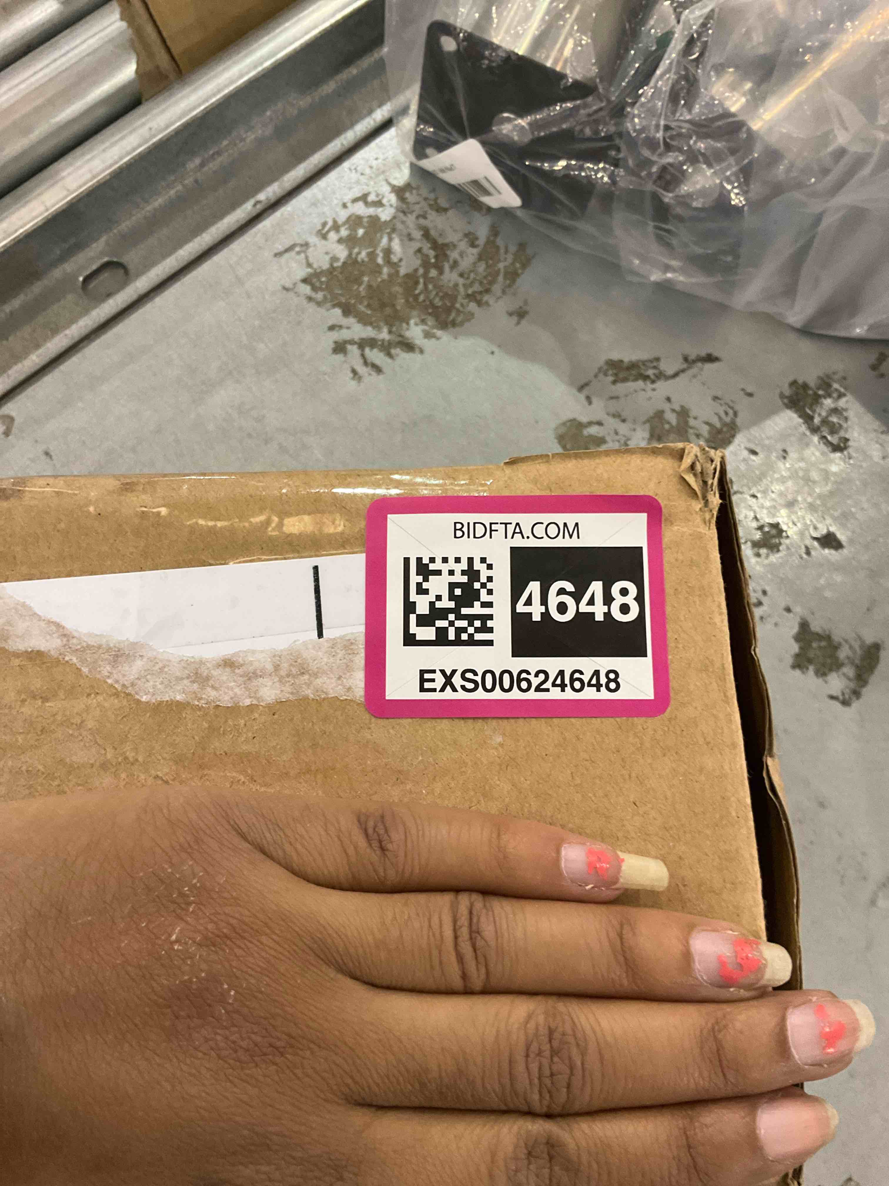 https://s3.amazonaws.com/lotting-images-prod/bidfta/EXS00624648_1695214353135.jpeg