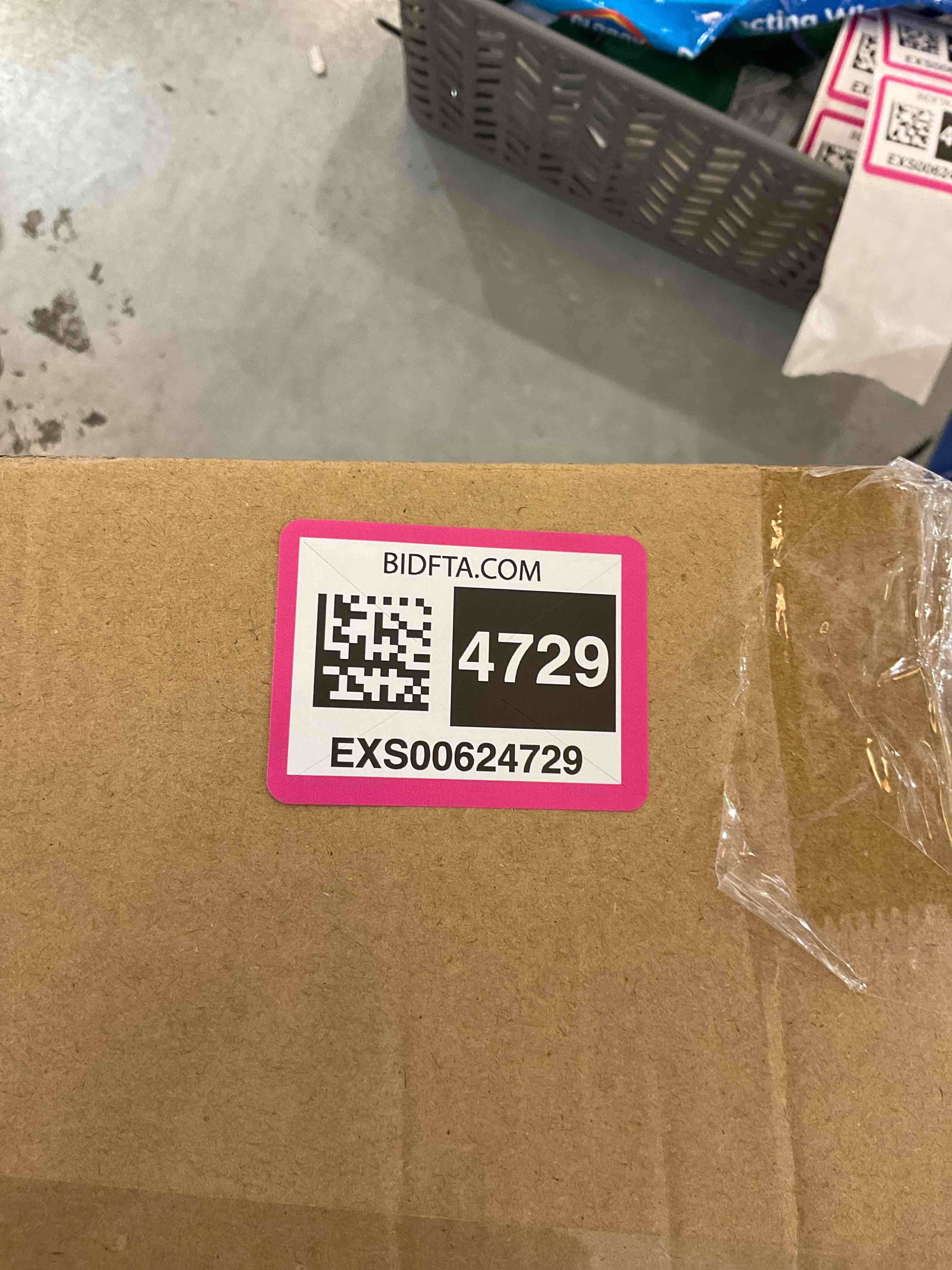 https://s3.amazonaws.com/lotting-images-prod/bidfta/EXS00624729_1695236772182.jpeg