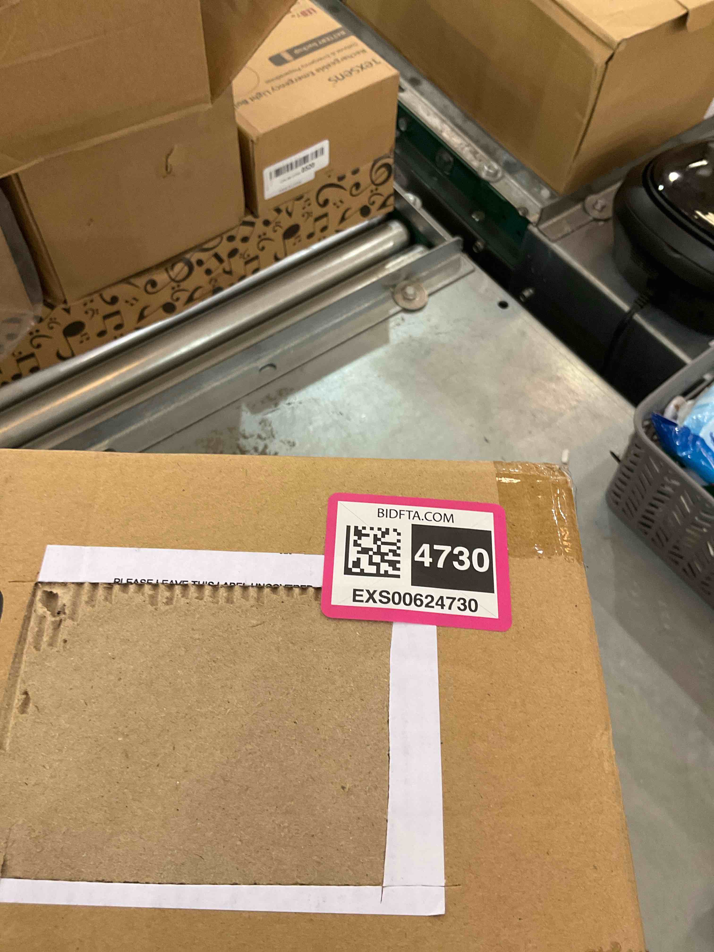 https://s3.amazonaws.com/lotting-images-prod/bidfta/EXS00624730_1695237009900.jpeg