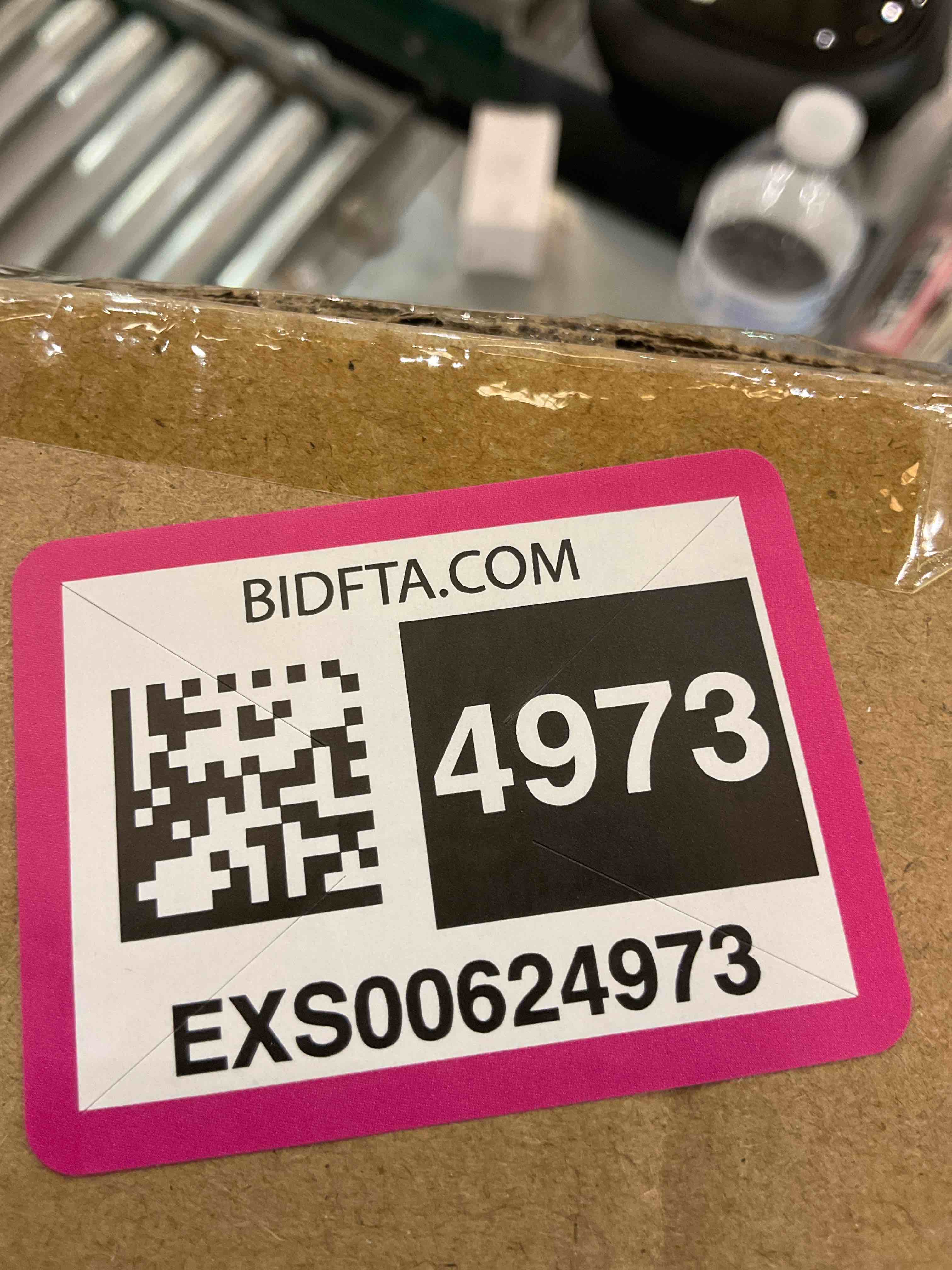 https://s3.amazonaws.com/lotting-images-prod/bidfta/EXS00624973_1695668115761.jpeg