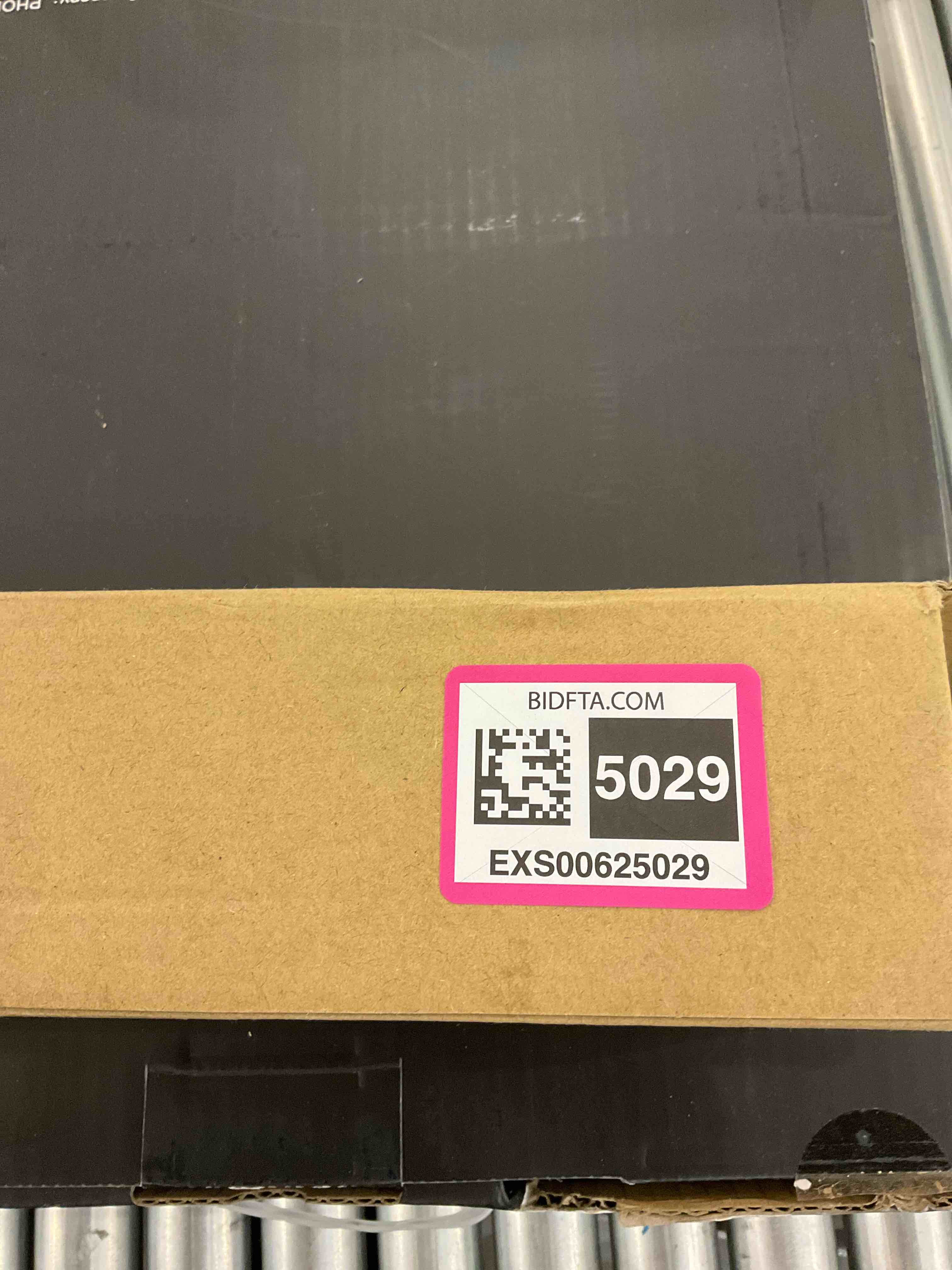 https://s3.amazonaws.com/lotting-images-prod/bidfta/EXS00625029_1695921796664.jpeg