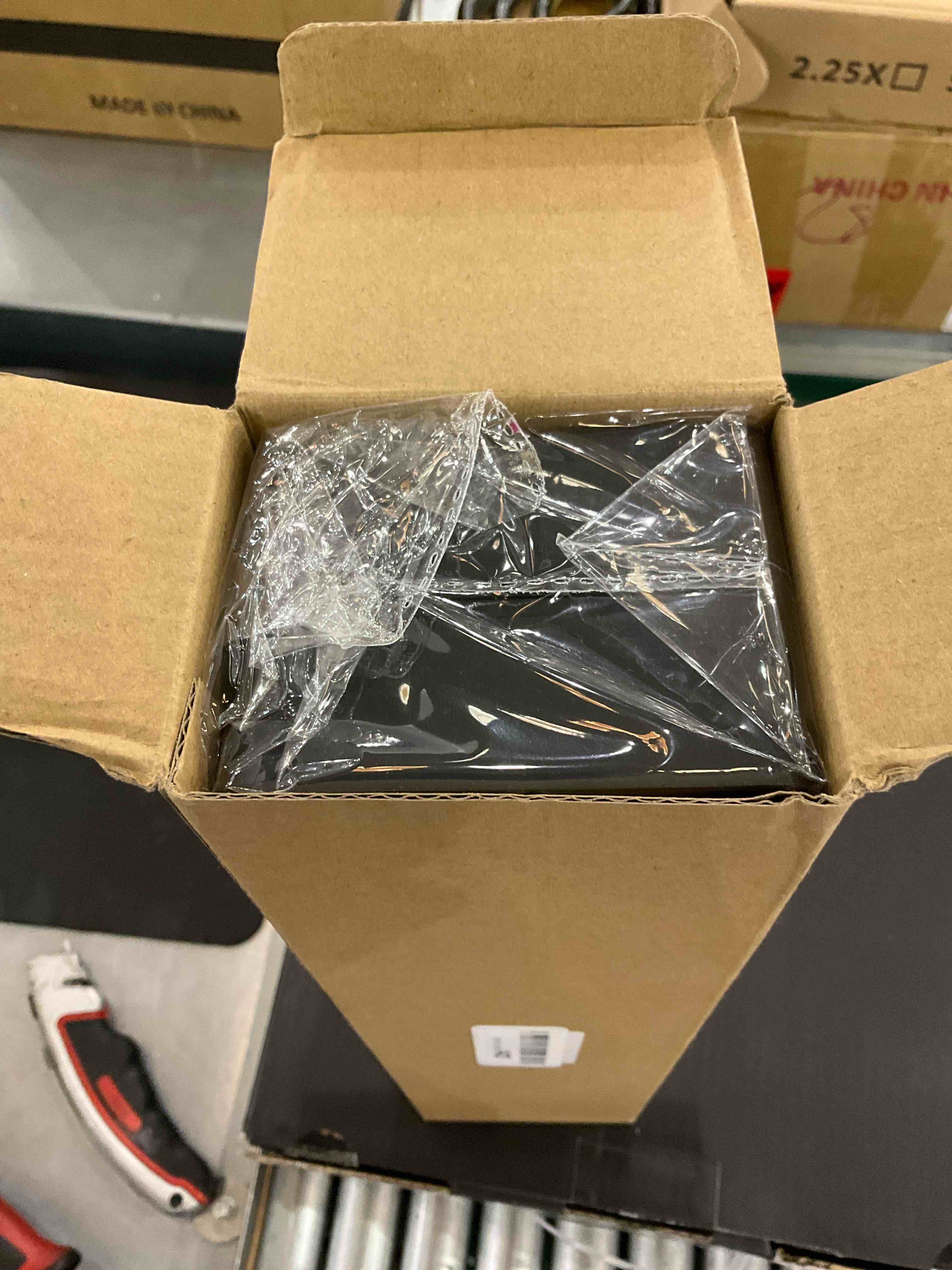https://s3.amazonaws.com/lotting-images-prod/bidfta/EXS00625029_1695921805733.jpeg