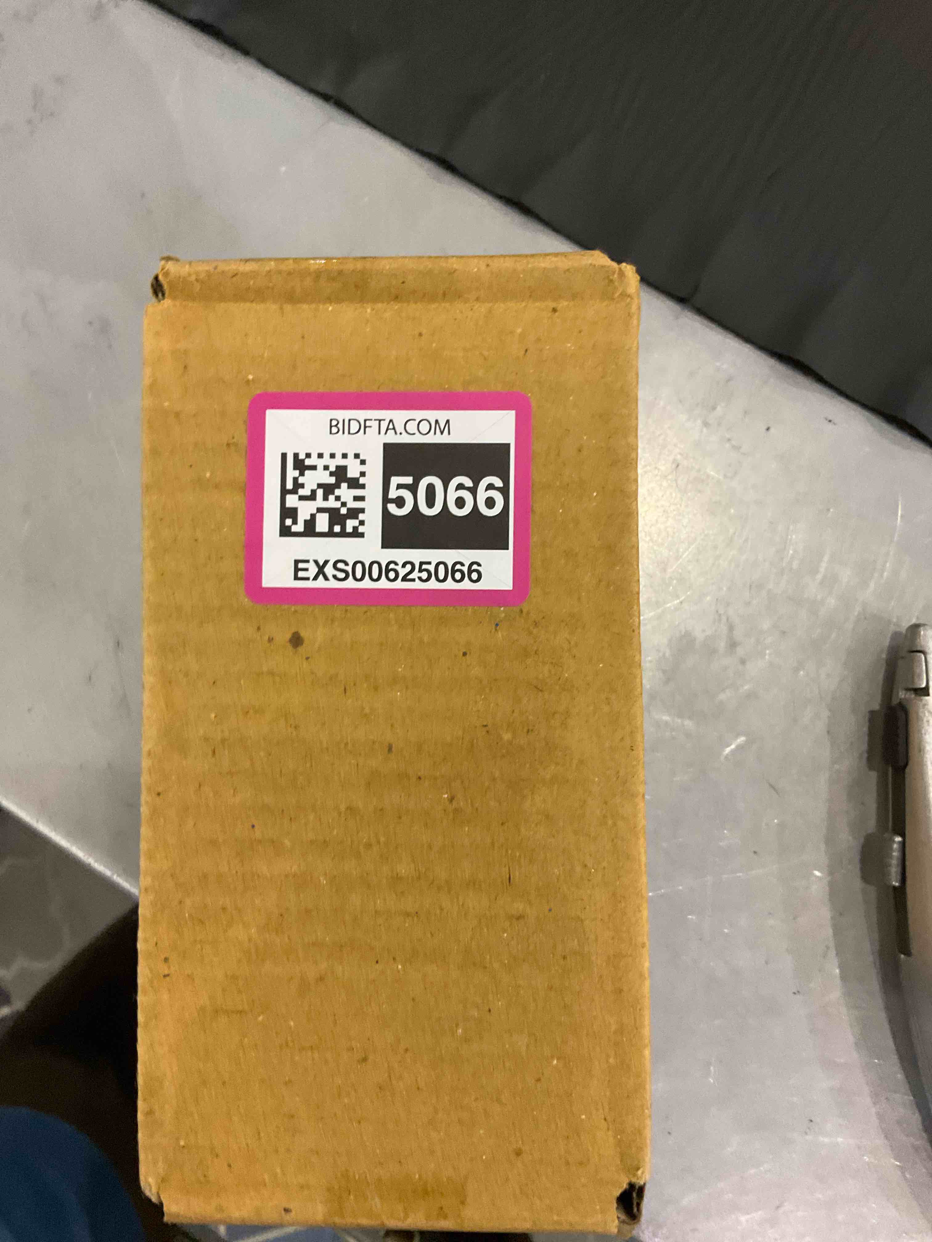 https://s3.amazonaws.com/lotting-images-prod/bidfta/EXS00625066_1695927098585.jpeg