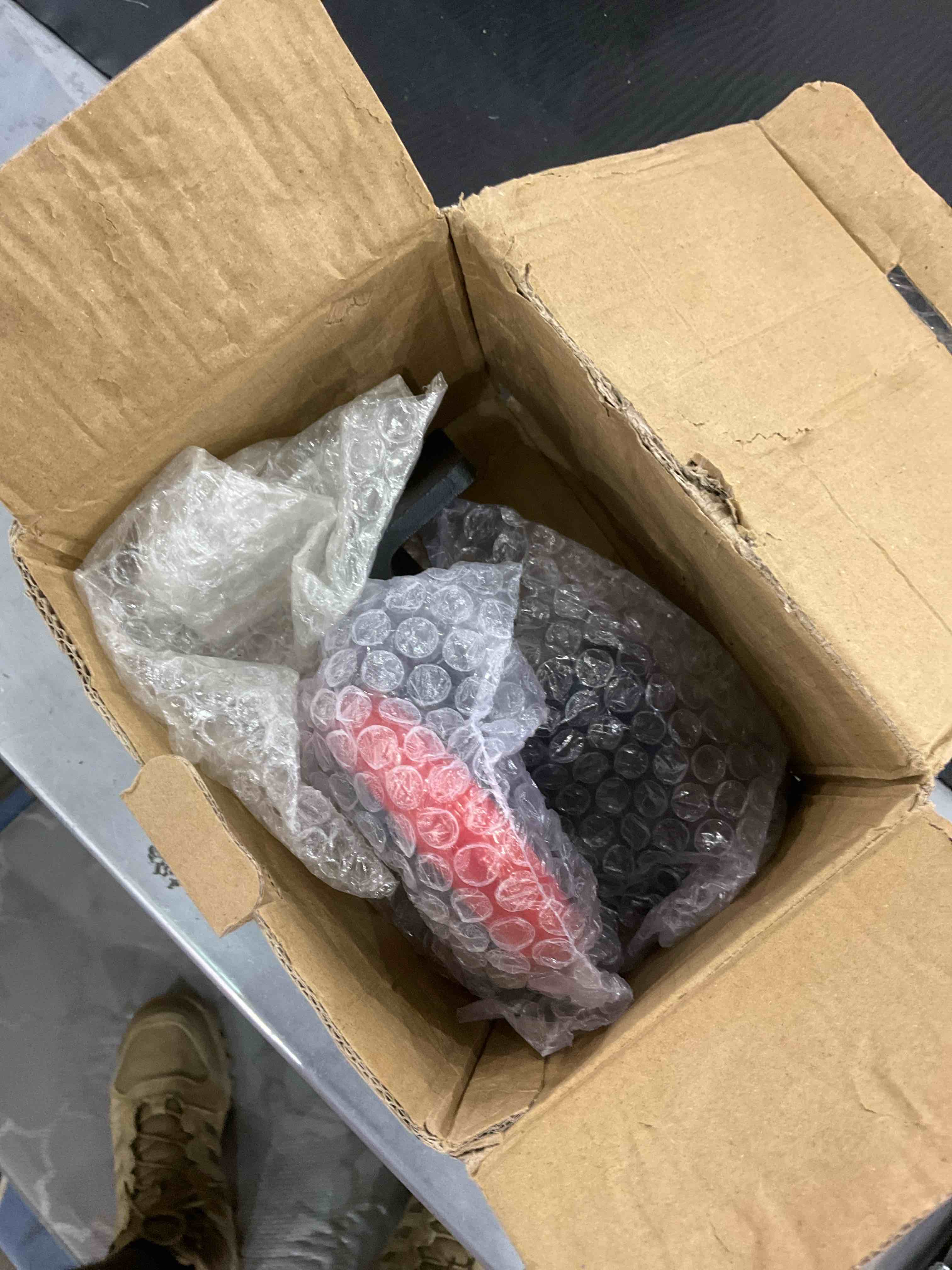 https://s3.amazonaws.com/lotting-images-prod/bidfta/EXS00625159_1695999752913.jpeg