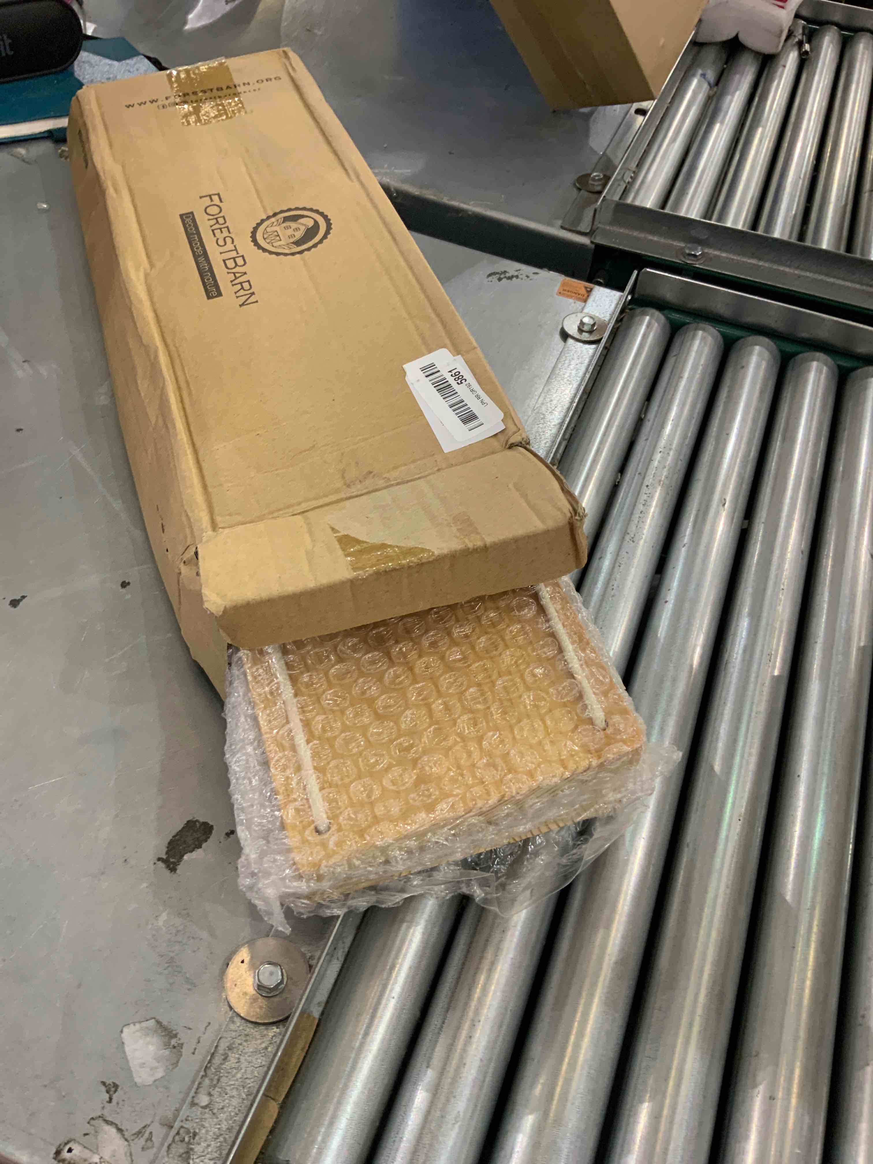 https://s3.amazonaws.com/lotting-images-prod/bidfta/EXS00625730_1695047972857.jpeg