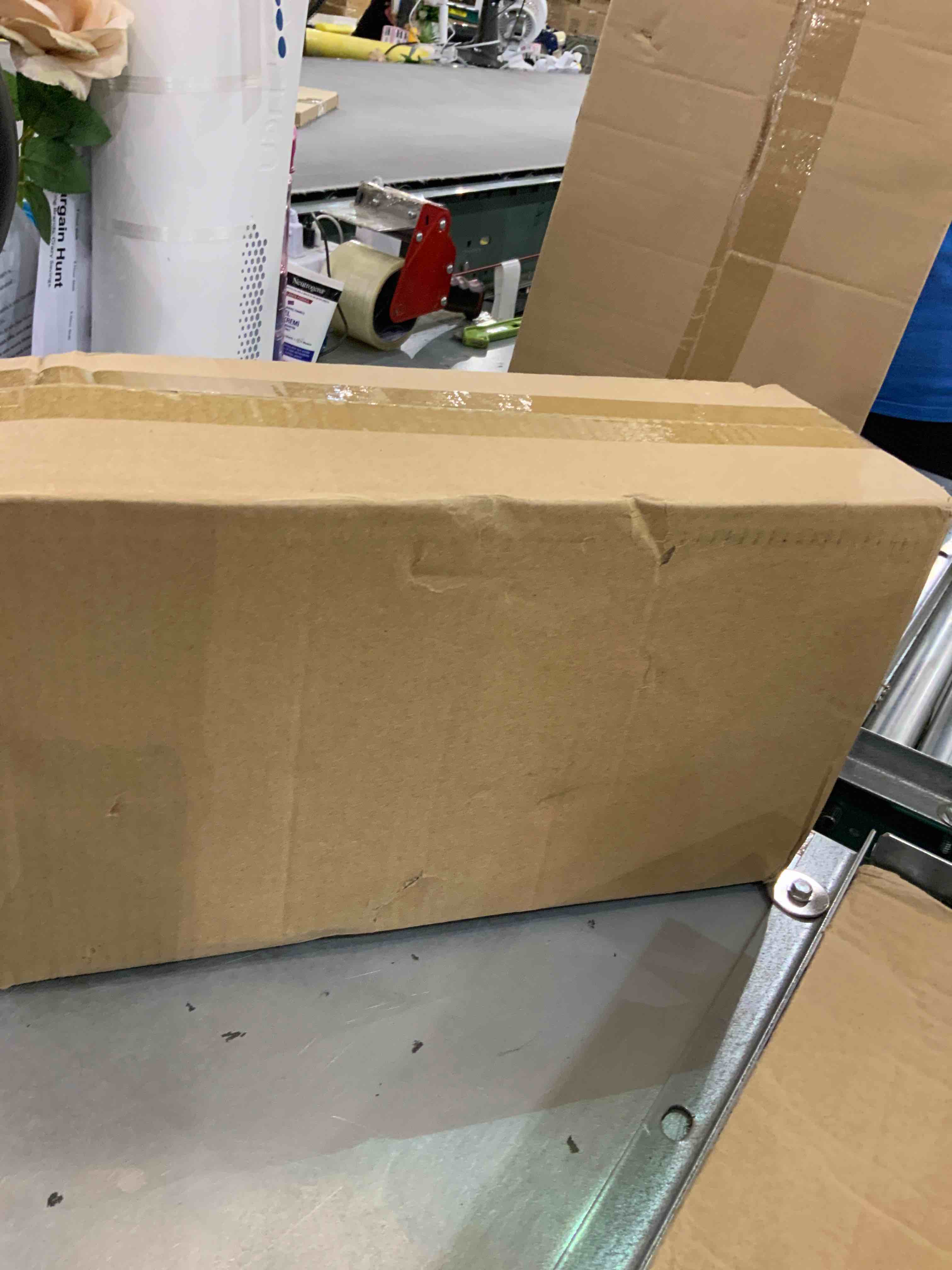 https://s3.amazonaws.com/lotting-images-prod/bidfta/EXS00625739_1695049168351.jpeg