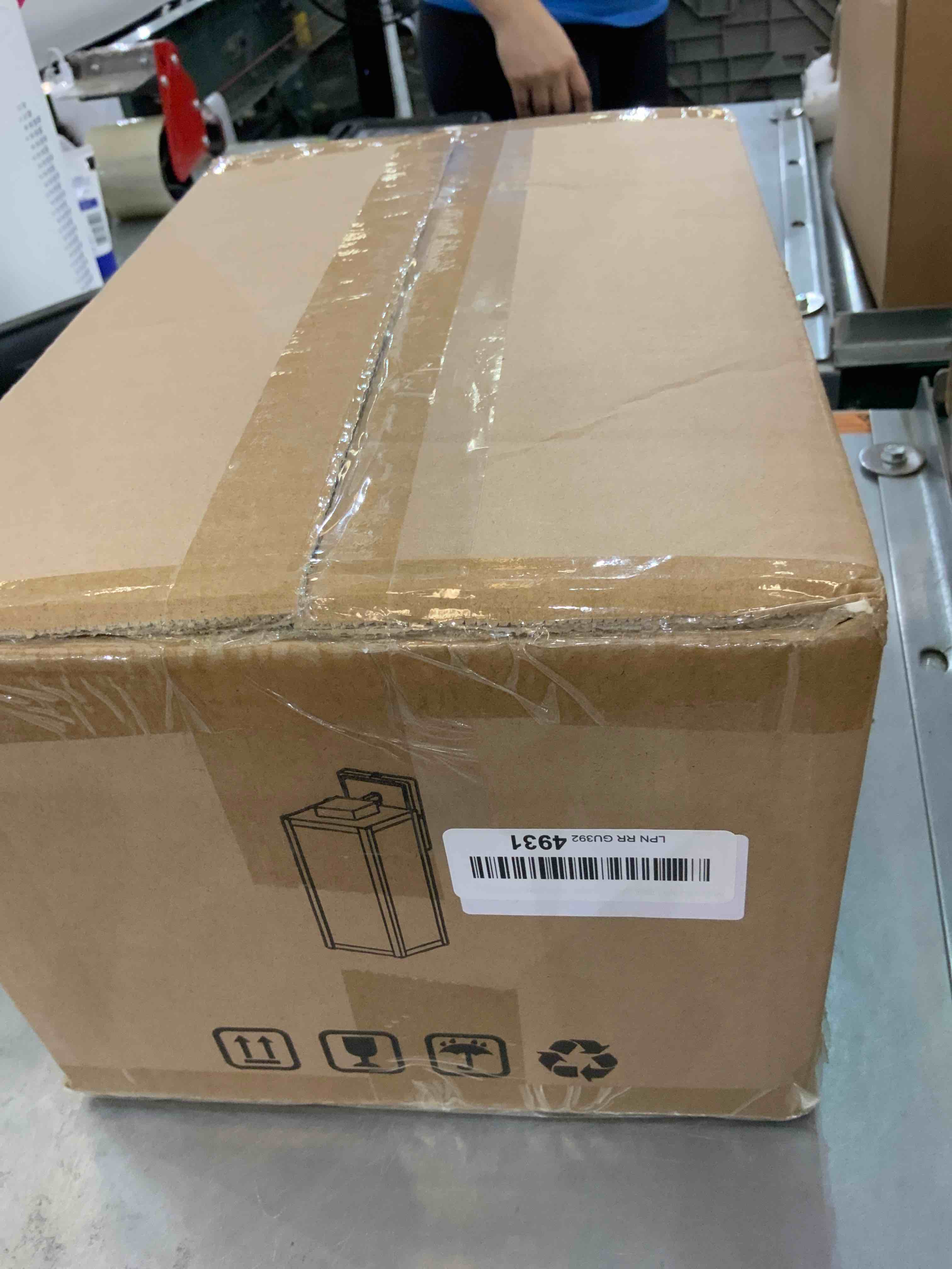 https://s3.amazonaws.com/lotting-images-prod/bidfta/EXS00625862_1695063906196.jpeg