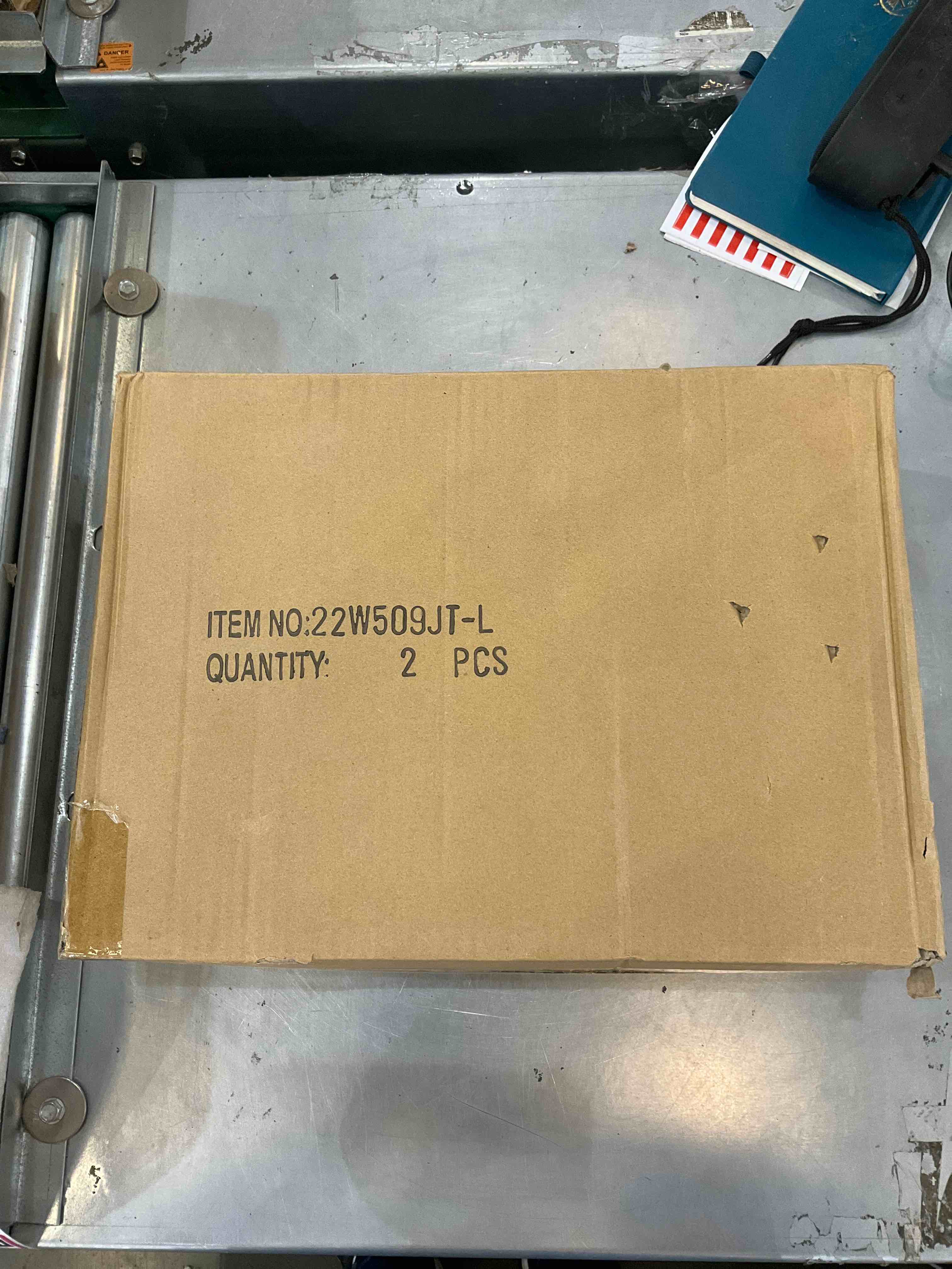 https://s3.amazonaws.com/lotting-images-prod/bidfta/EXS00626009_1694790545042.jpeg