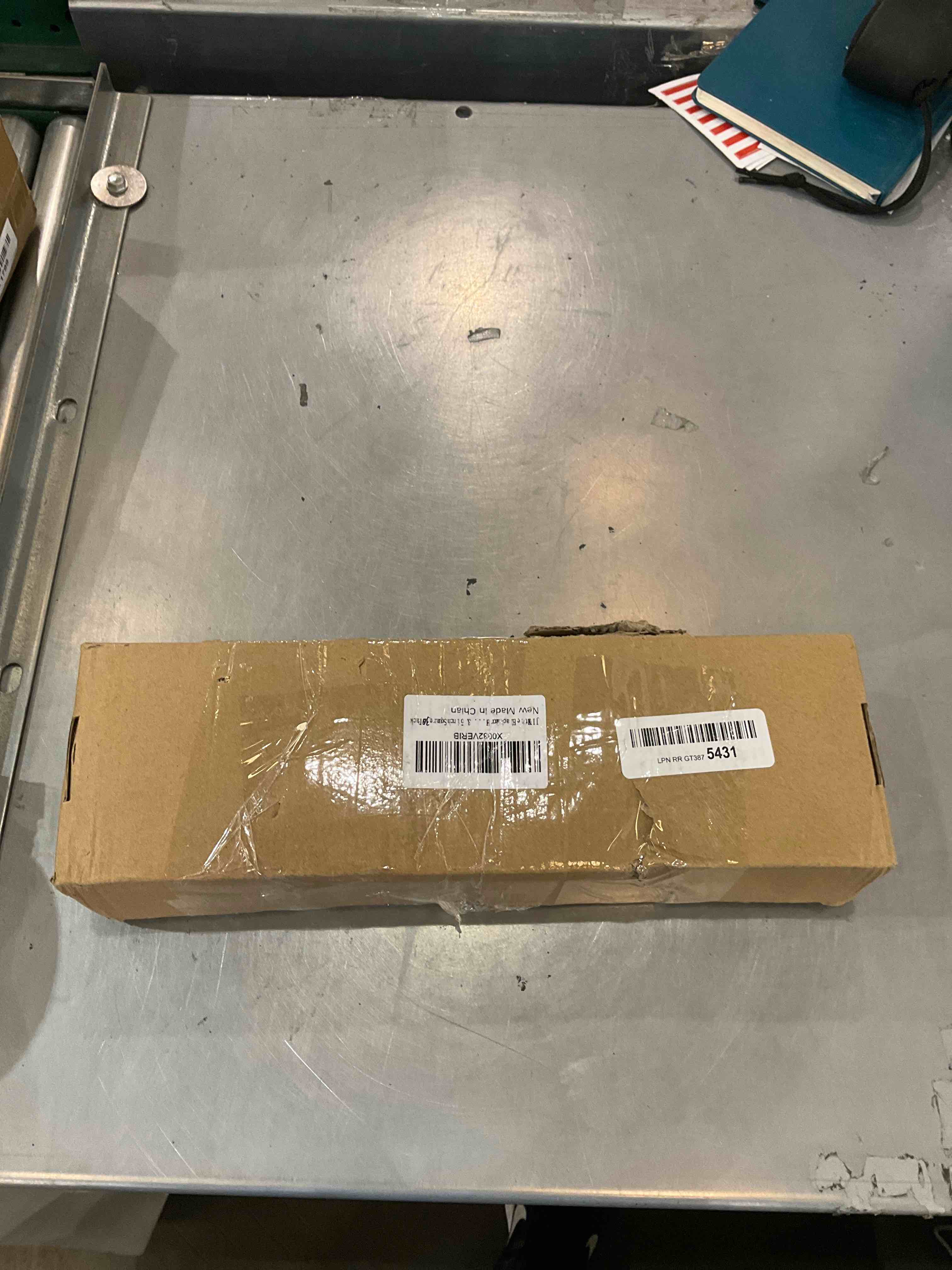 https://s3.amazonaws.com/lotting-images-prod/bidfta/EXS00626200_1695045610192.jpeg