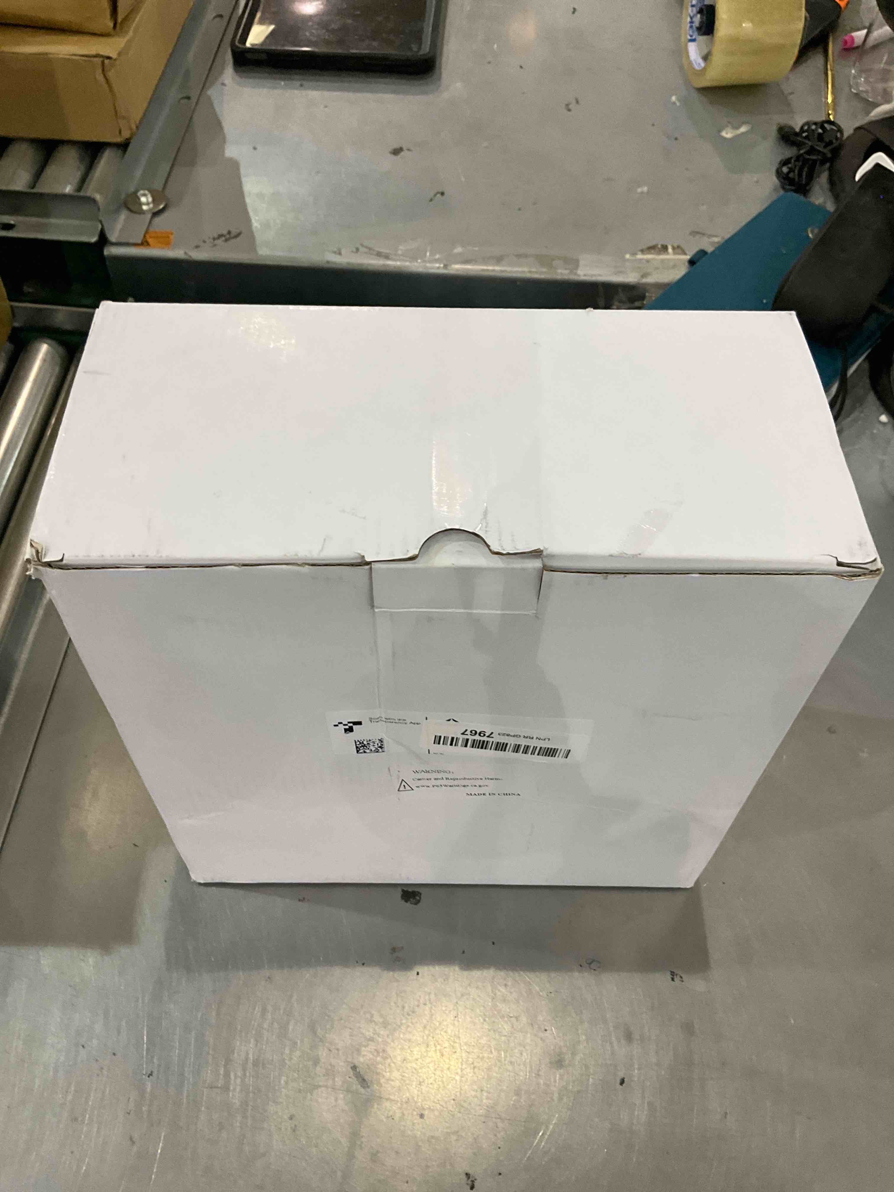 https://s3.amazonaws.com/lotting-images-prod/bidfta/EXS00626241_1695048247143.jpeg