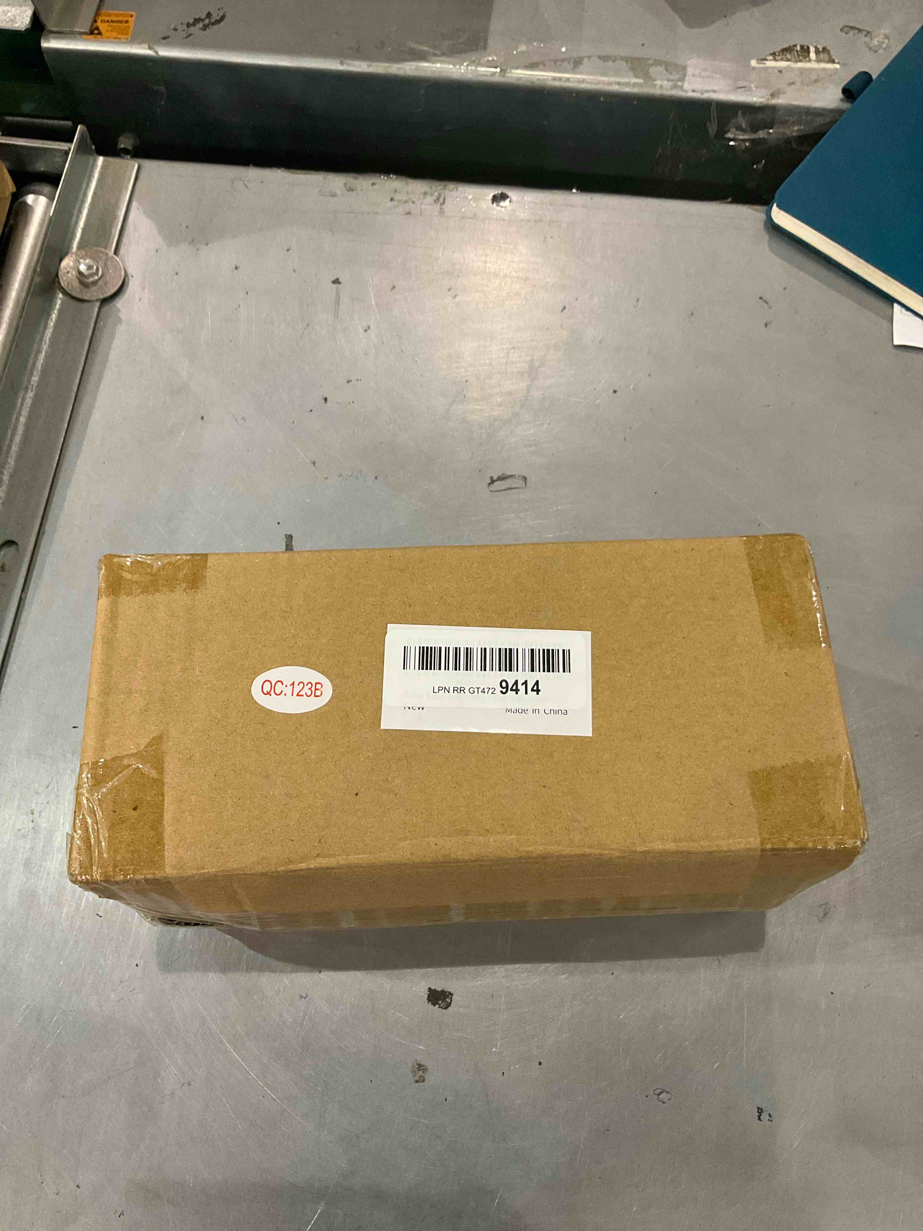 https://s3.amazonaws.com/lotting-images-prod/bidfta/EXS00626397_1695124695498.jpeg