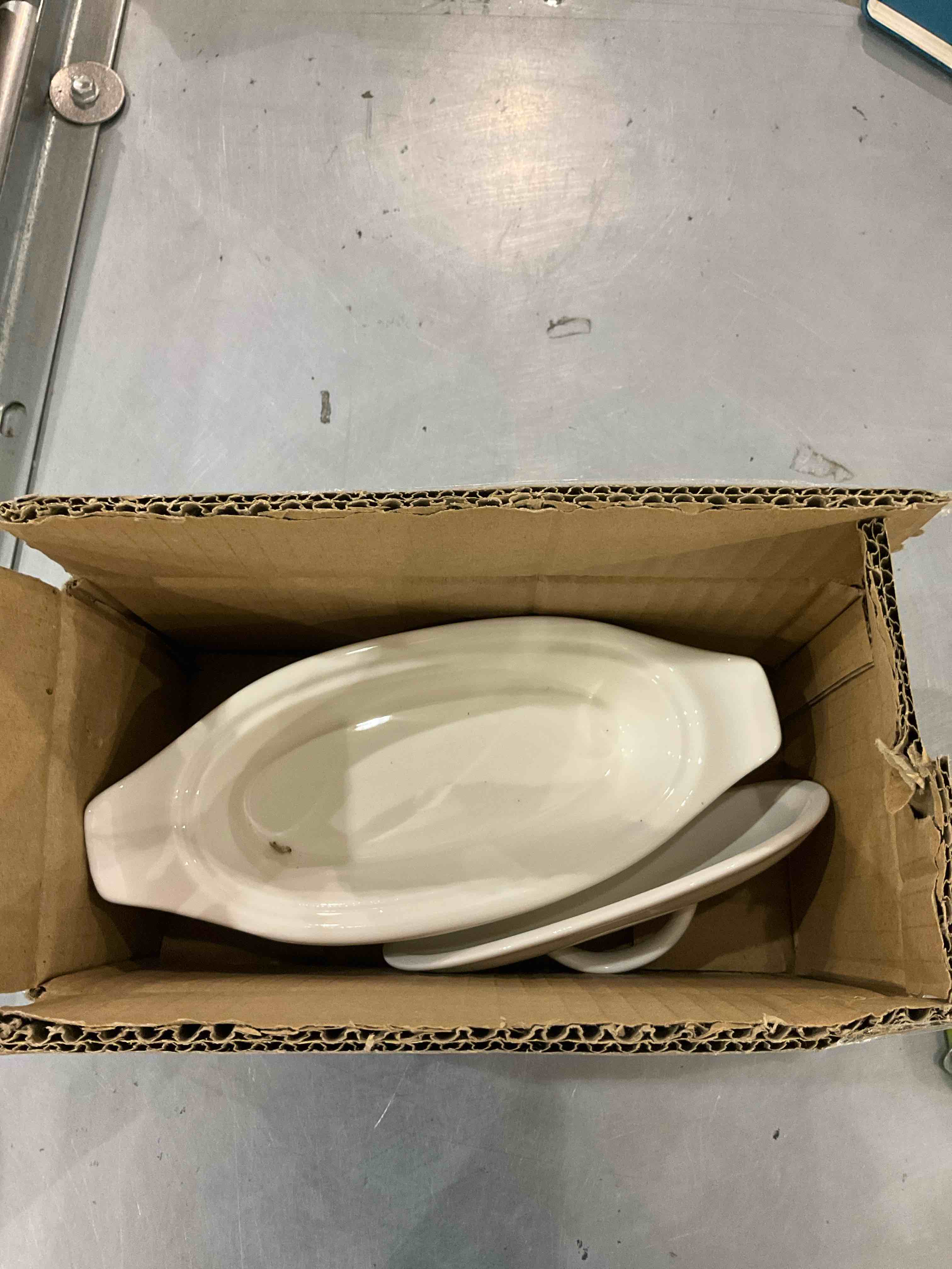 https://s3.amazonaws.com/lotting-images-prod/bidfta/EXS00626397_1695124718756.jpeg