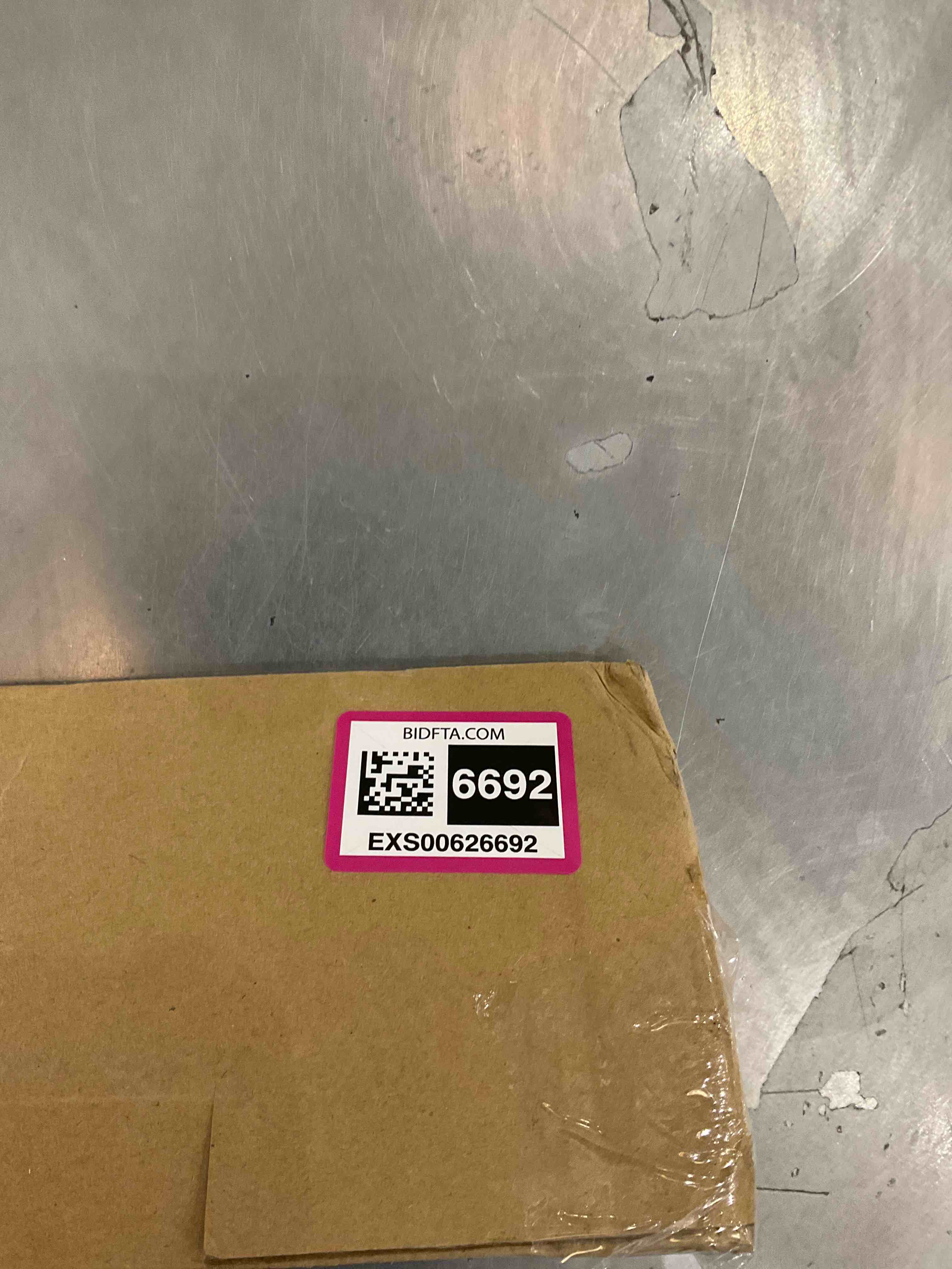 https://s3.amazonaws.com/lotting-images-prod/bidfta/EXS00626692_1695045594658.jpeg